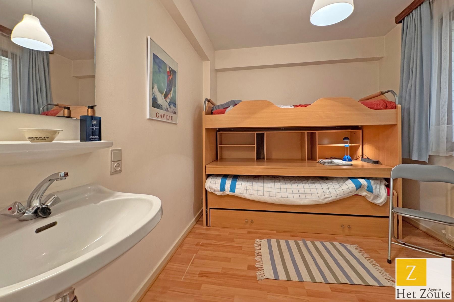 Ruim gemeubeld appartement met frontaal zeezicht te Knokke foto 12