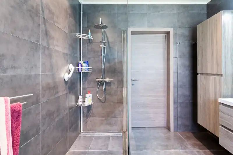 Uiterst ruime woning, veel lichtinval, mooie tuin, instapklaar! foto 14