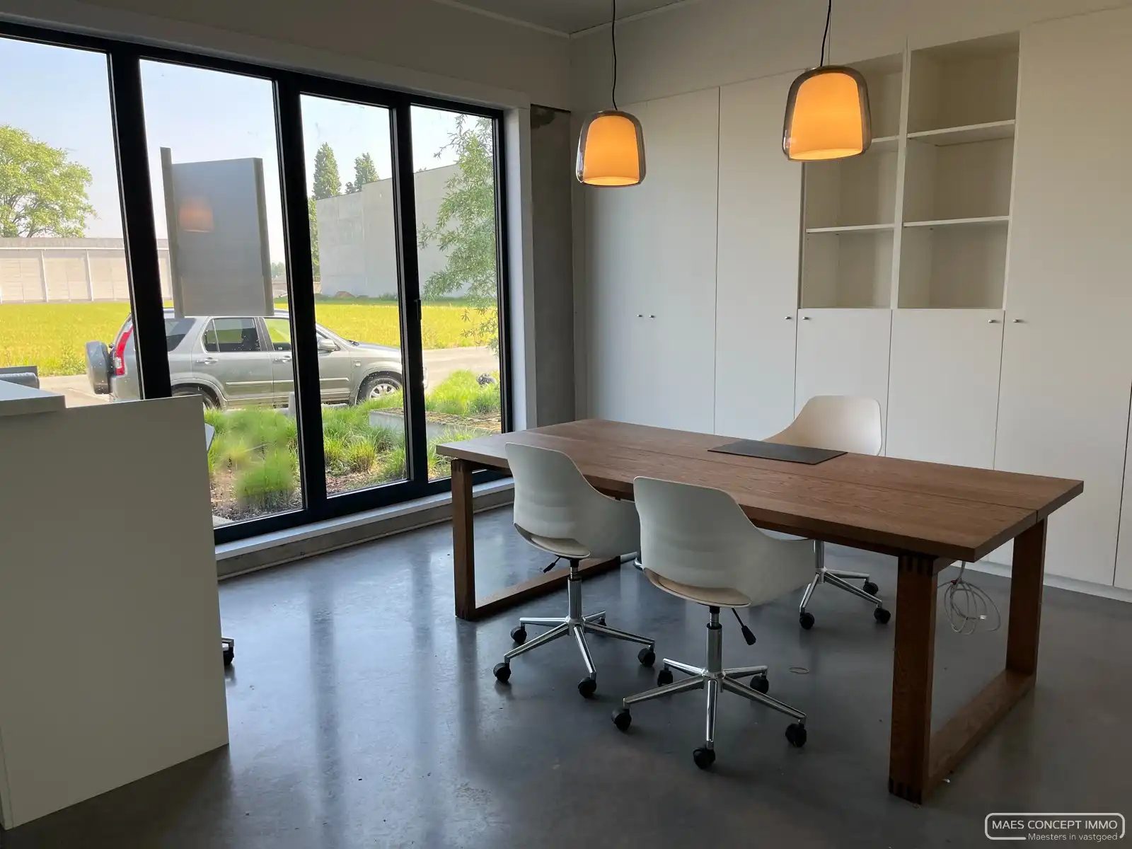 Magazijn te huur met bureel in Wielsbeke foto 3