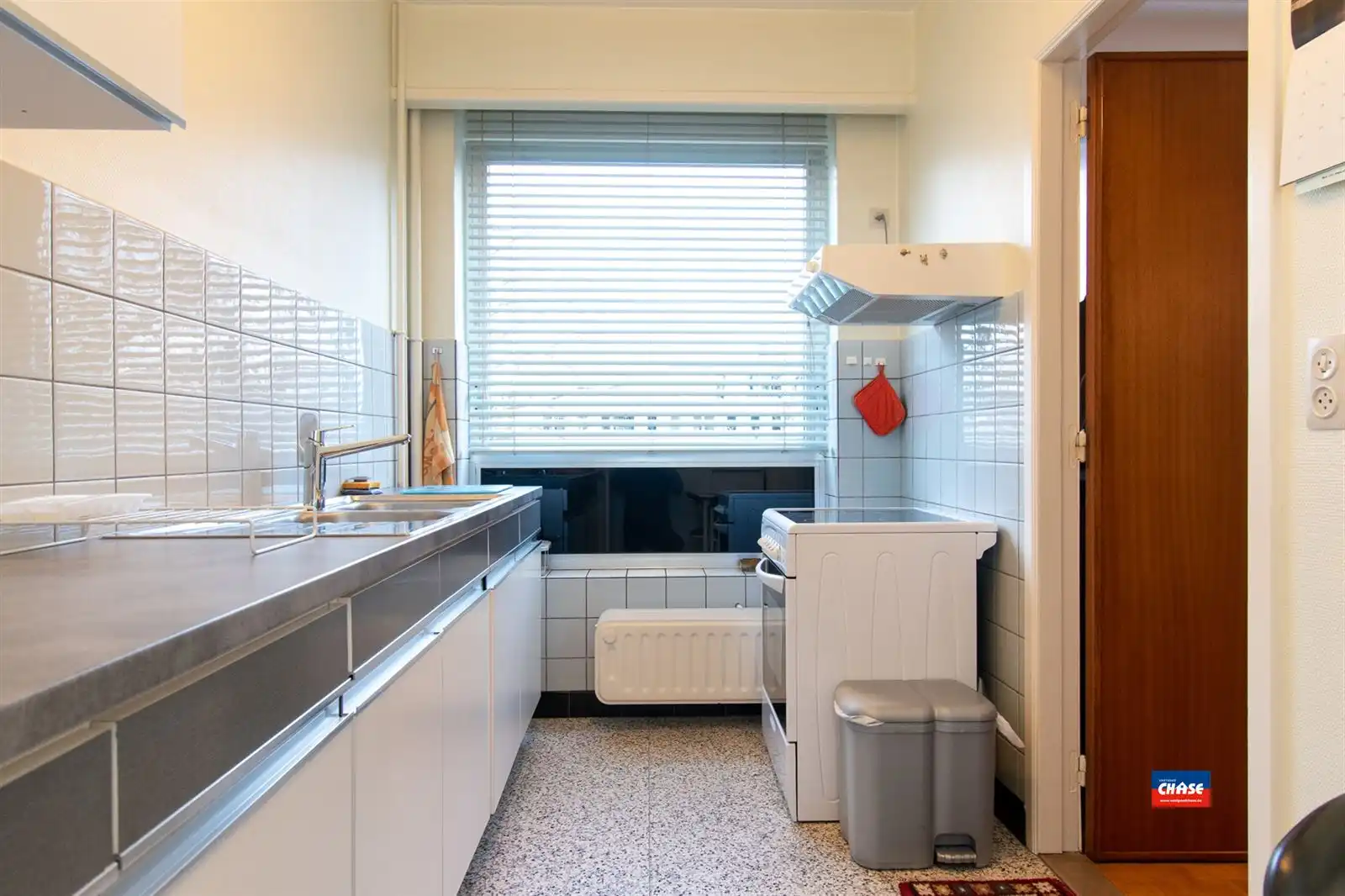 IN OPTIE !!! Appartement met 2 slaapkamers + garagebox foto 7