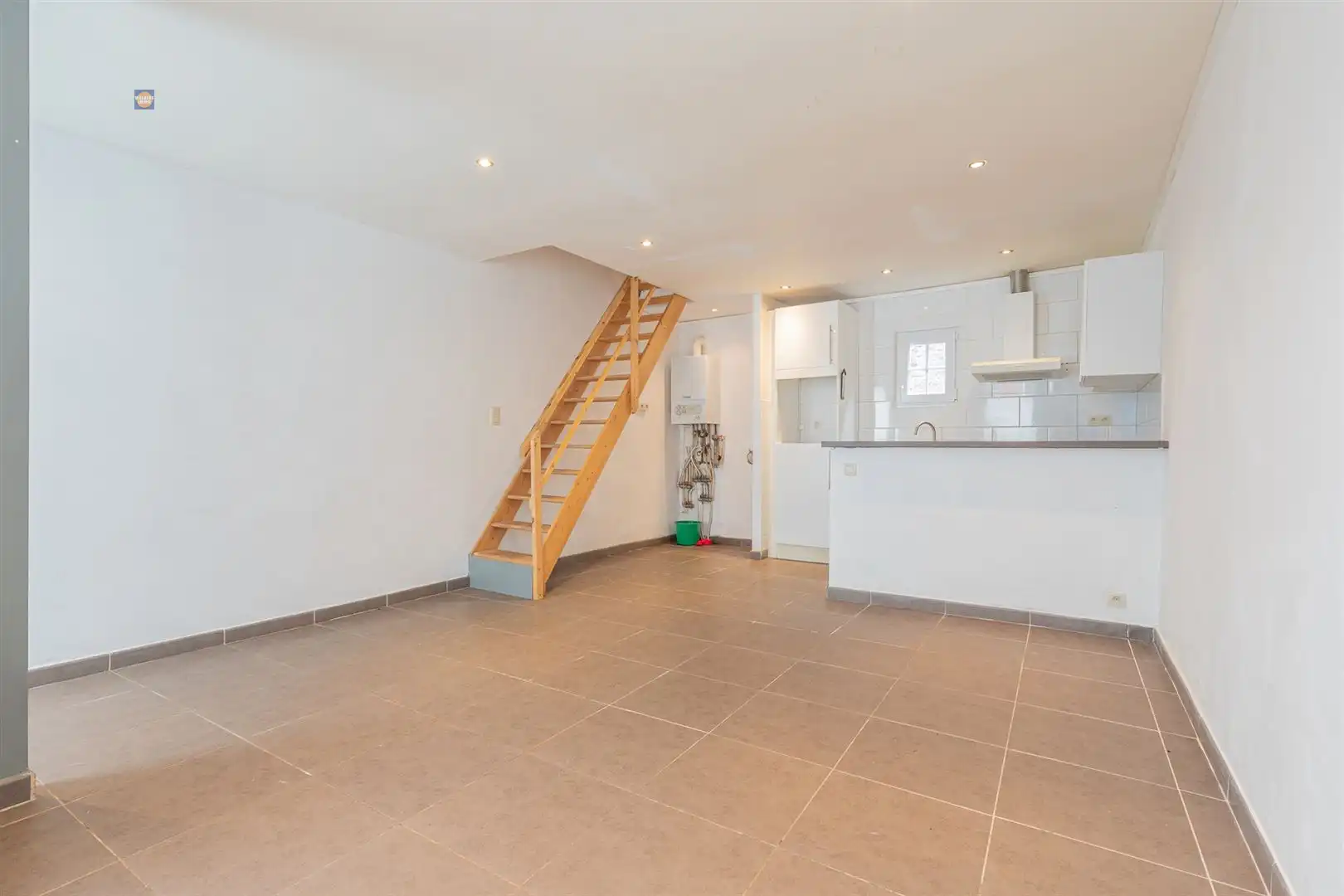 Gezellige éénslaapkamerwoning met garage in rustige omgeving foto 2