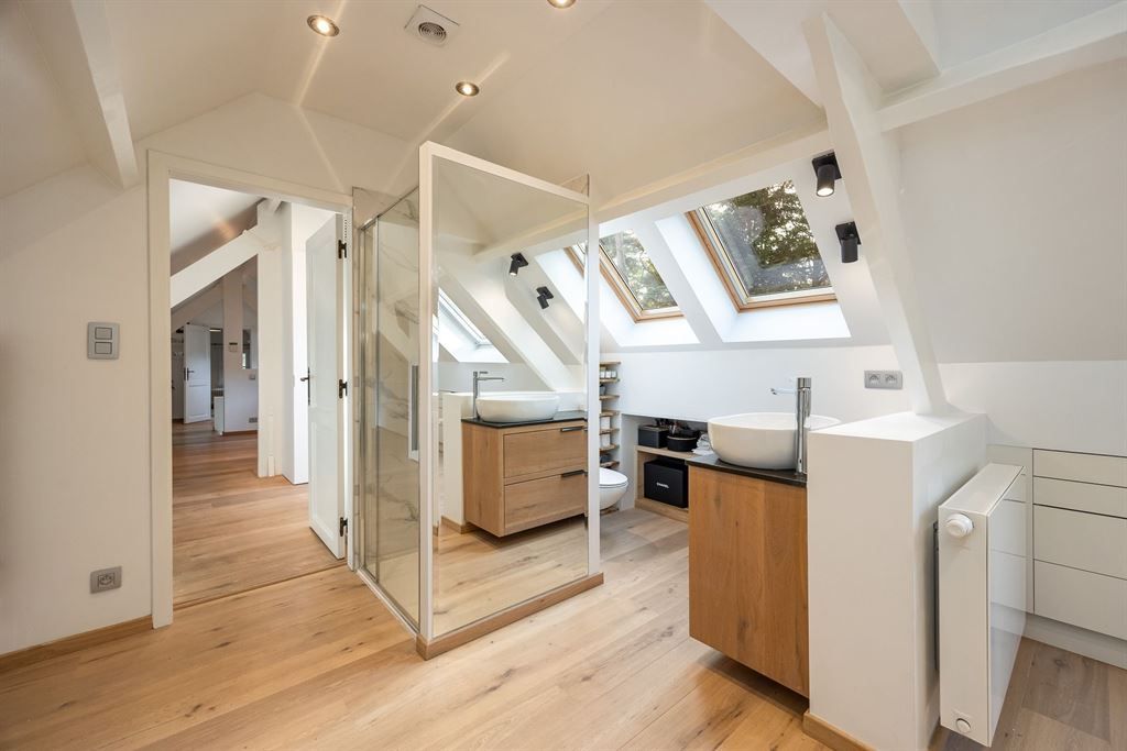 Instapklare parel op een groot perceel in hartje Koningshof foto 18