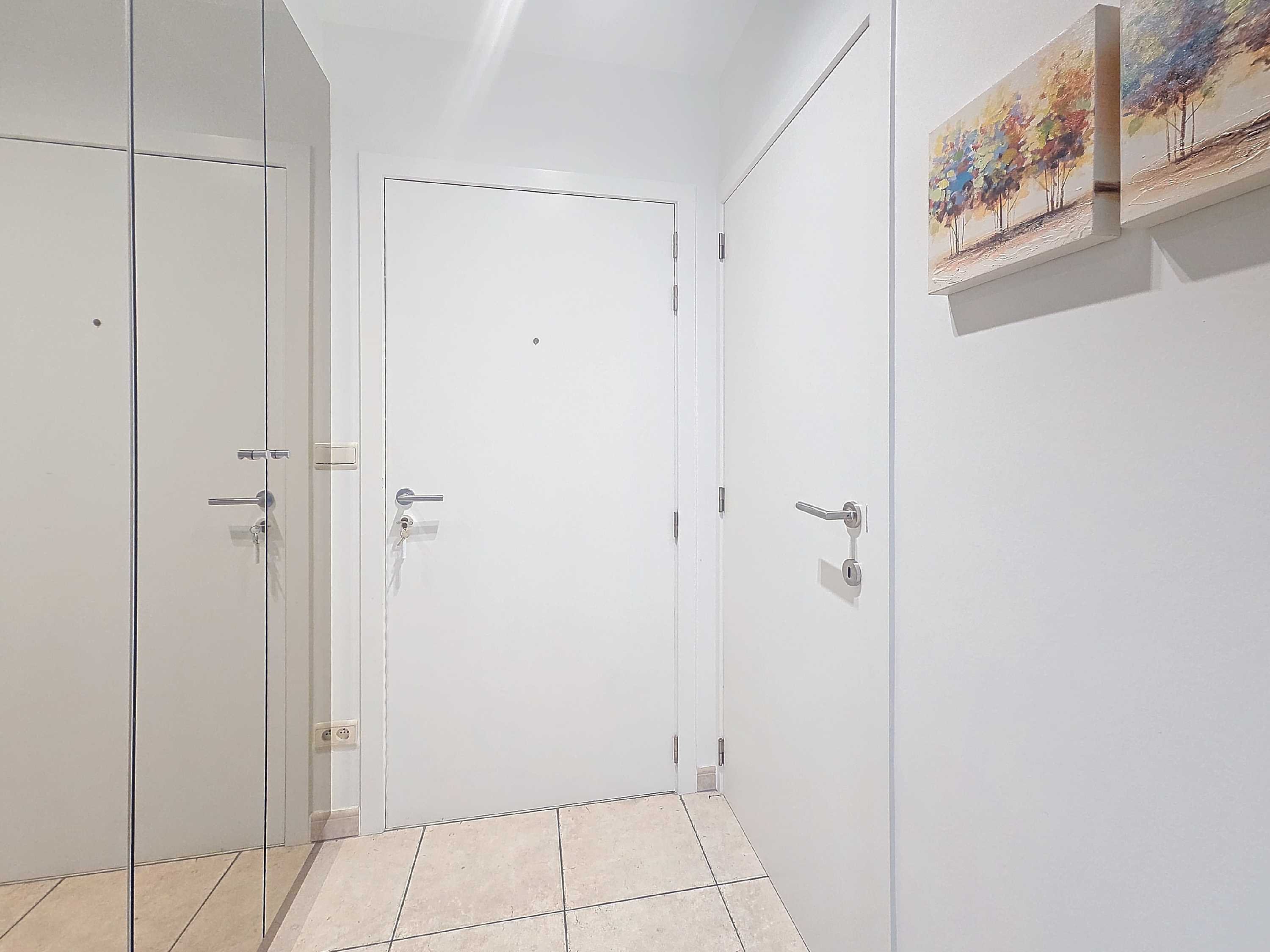 Instapklaar villa-appartement met groot terras op 300m van zee te Nieuwpoort foto 9