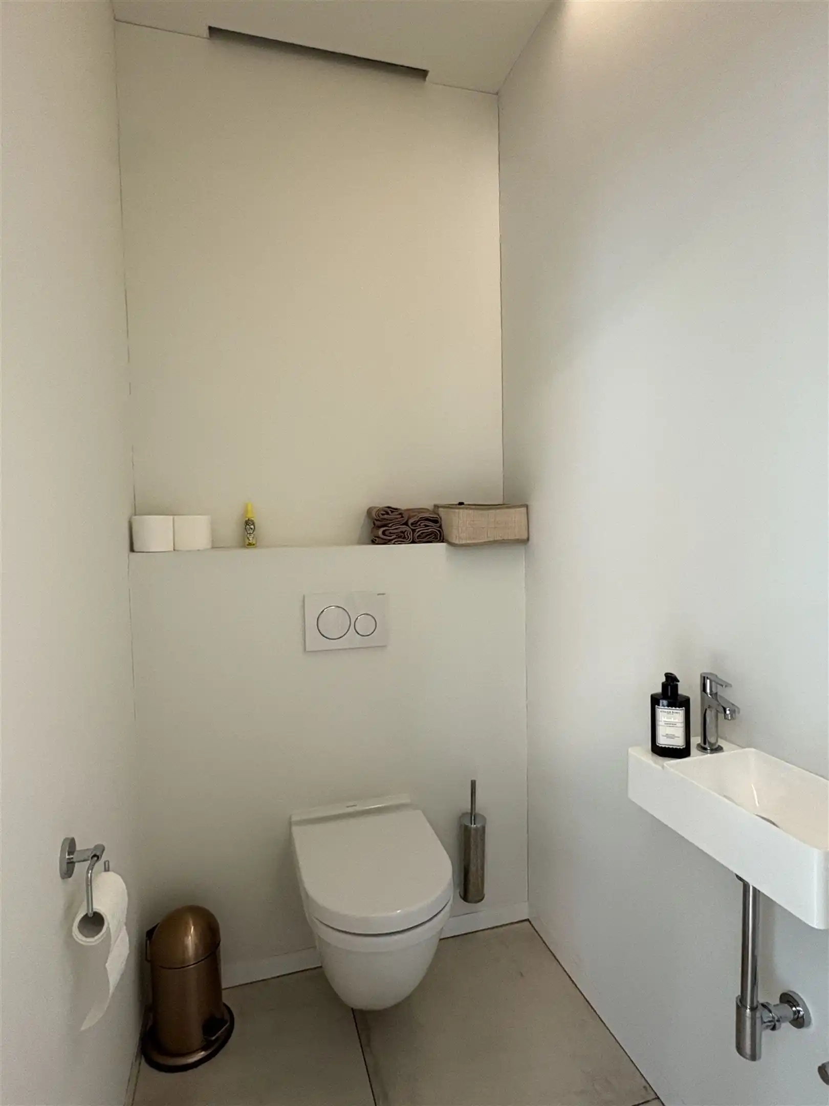 Lichtrijke & moderne handelsruimte op toplocatie in Kemzeke foto 12