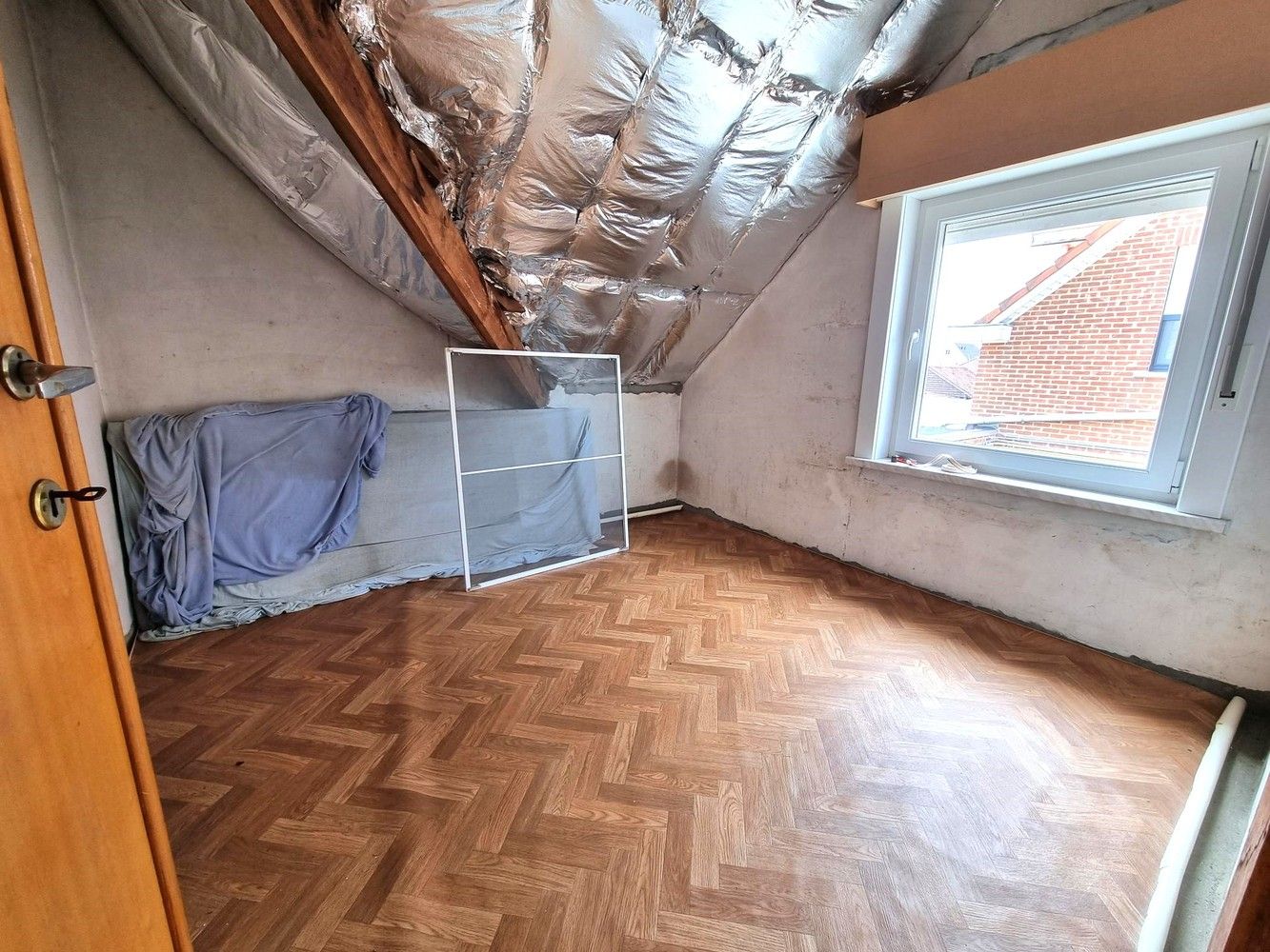 Rustig gelegen, vrijstaande woning op een ZO gericht perceel van 428m². foto 8