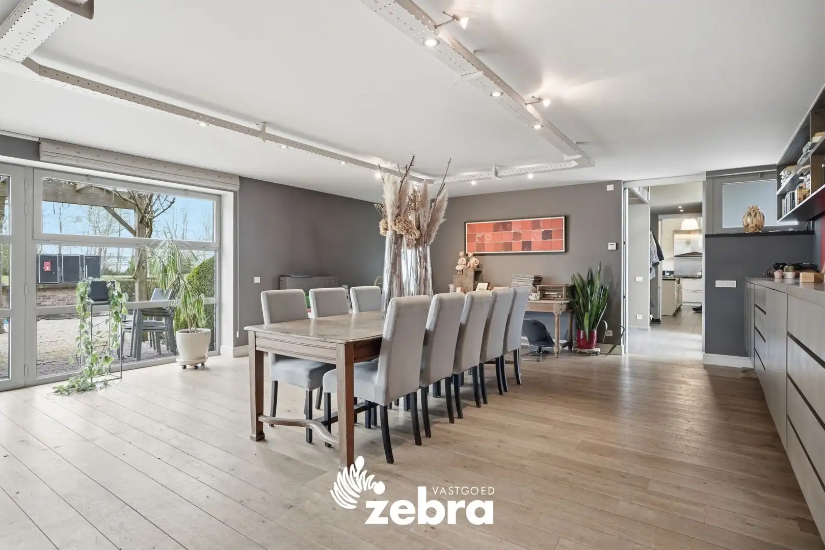 Ruime villa op een prachtig perceel van 11.110m² in groene omgeving! foto 14