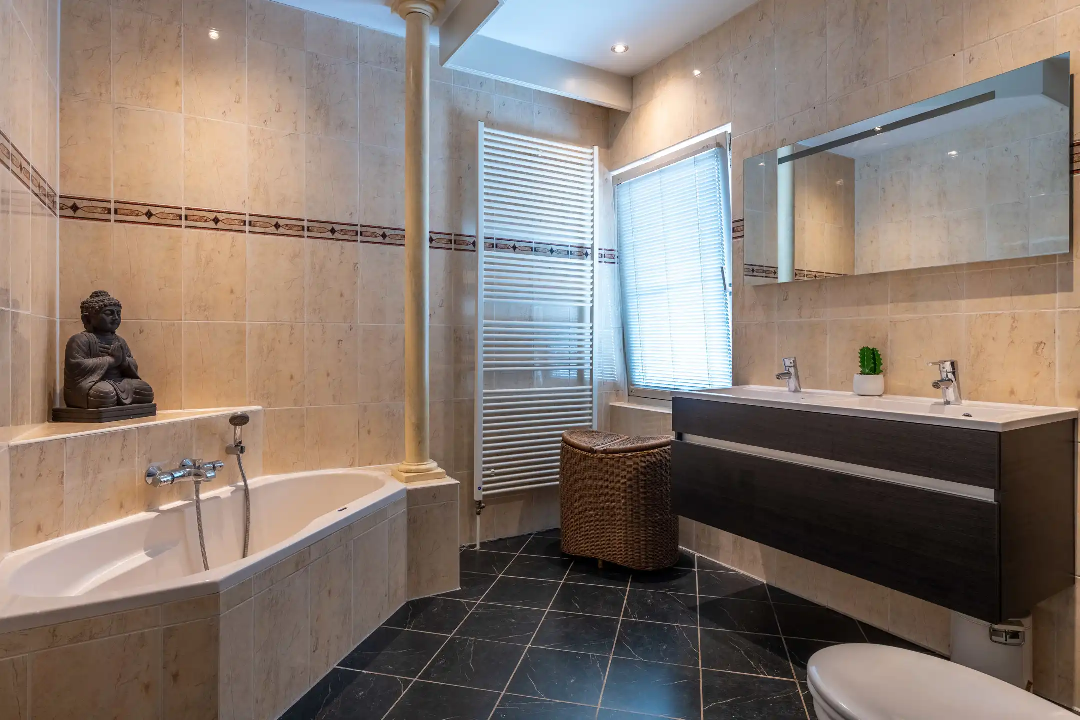 Charmante villa met 4 slaapkamers op 1.035 m² foto 19