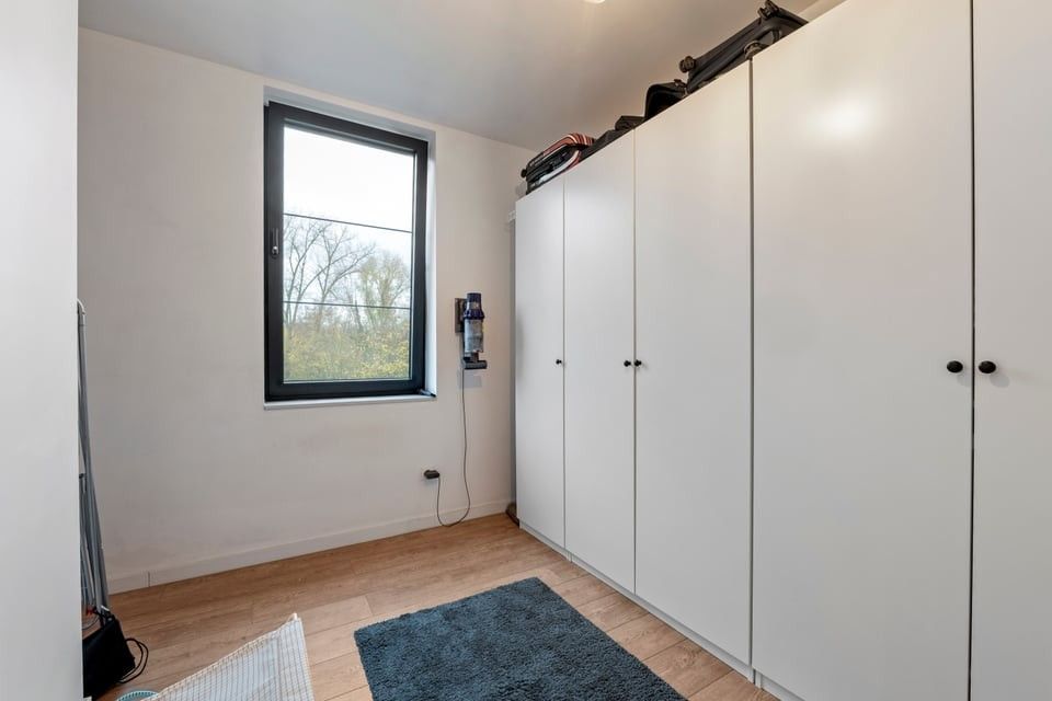 MODERNE HALFOPEN BEBOUWING MET INPANDIGE GARAGE EN RUIME TUIN IN SINT-TRUIDEN foto 25