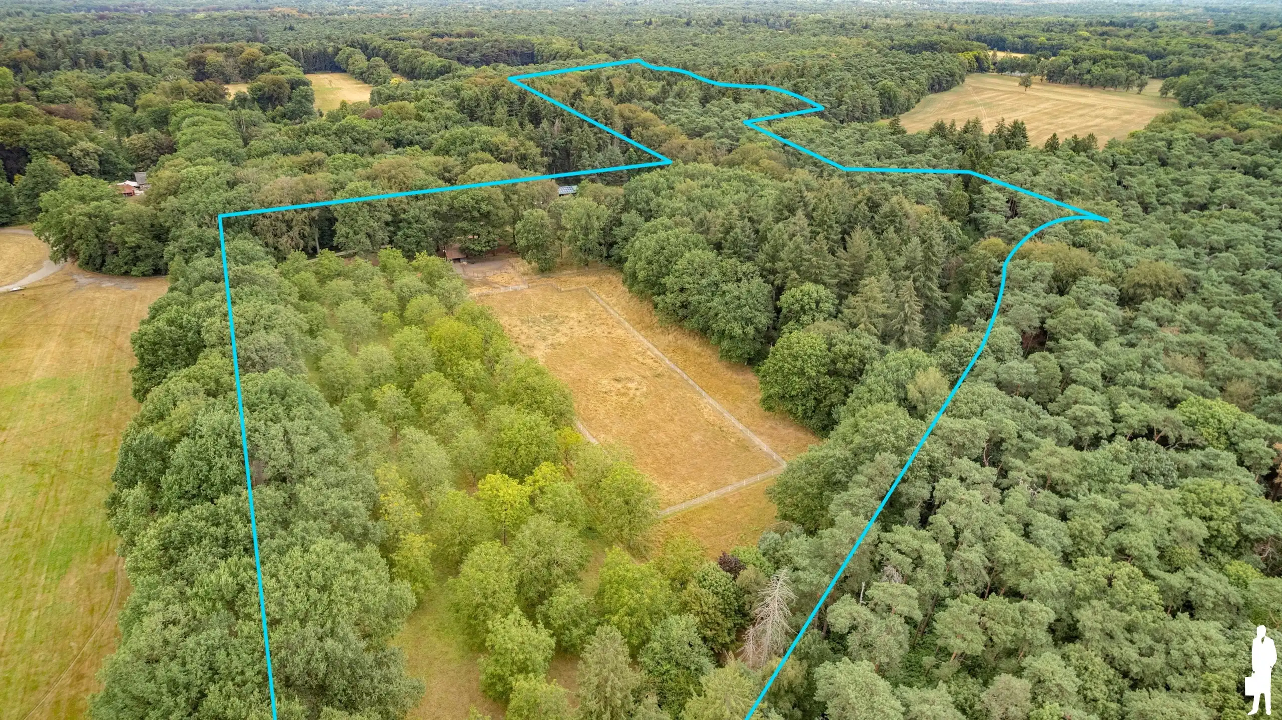 Op ca. 12 hectare: karaktervol landhuis met diverse bijgebouwen én dit in een waardevol cultuurhistorisch kader foto 11