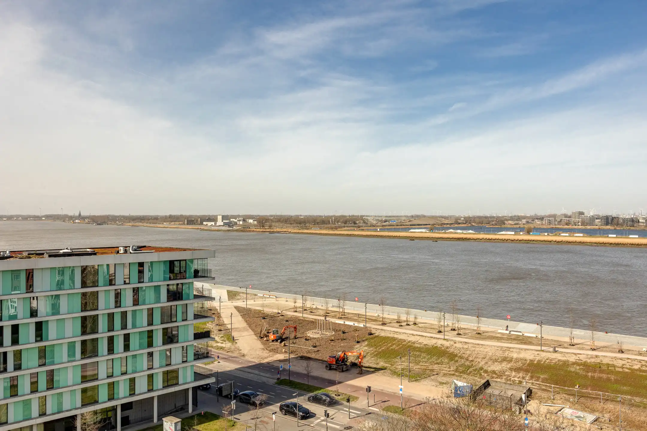 Studio met terras & panoramisch zicht op topligging foto 17