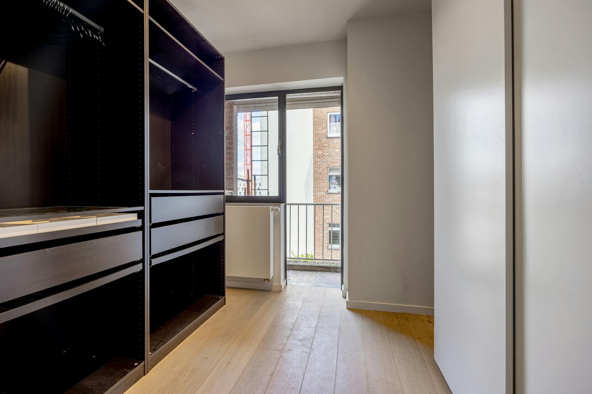 Gerenoveerd appartement met 3 slaapkamers centrum Hasselt foto 19