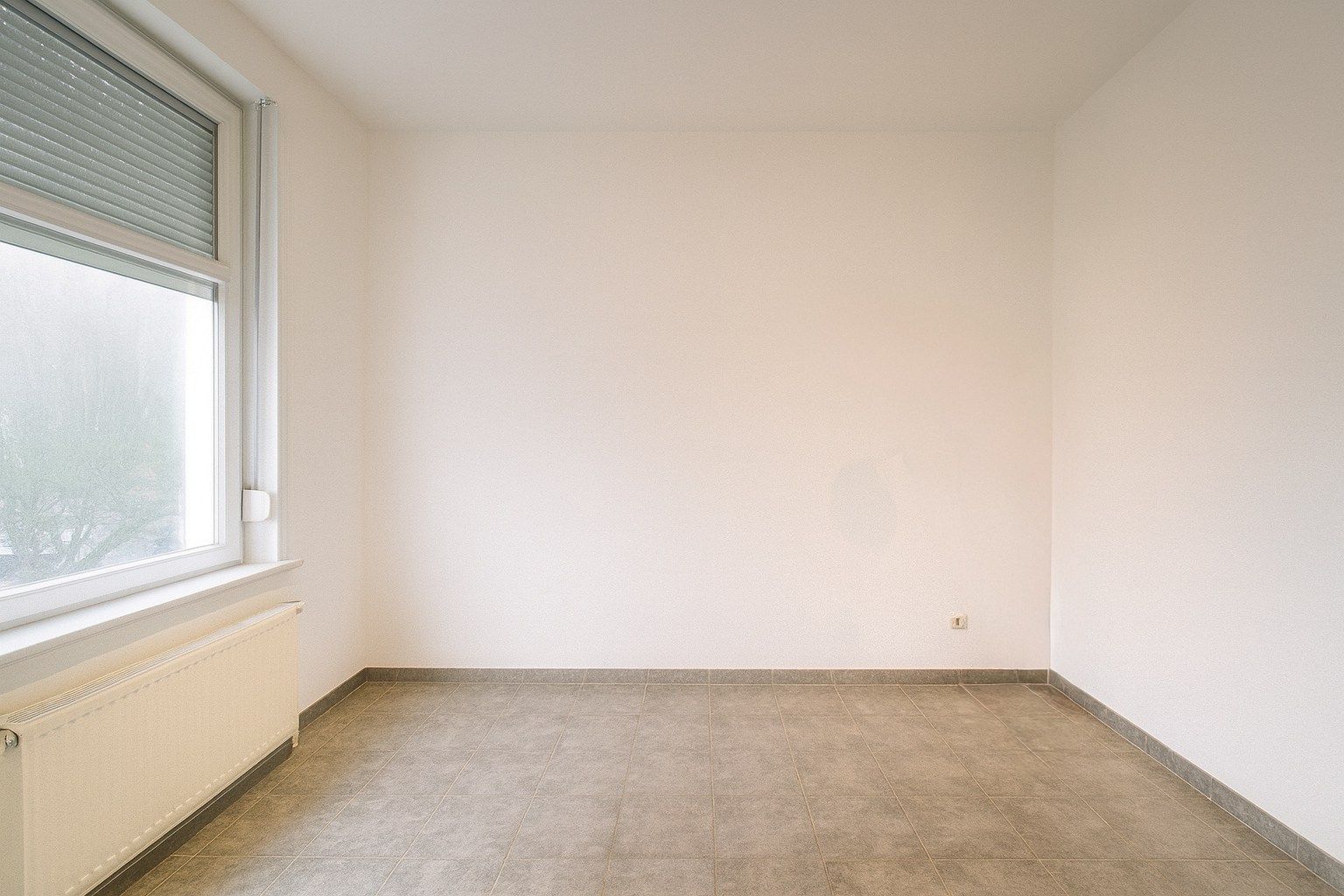 Te koop: Charmante centraal gelegen stadswoning met vijf slaapkamers in hartje Sint-Niklaas! foto 3