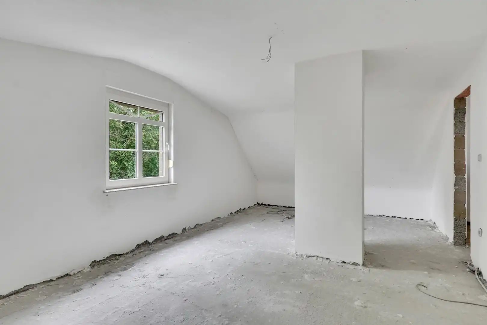 RUIME WONING MET 4+ SLPKS TE KOOP - Maasmechelen foto 21