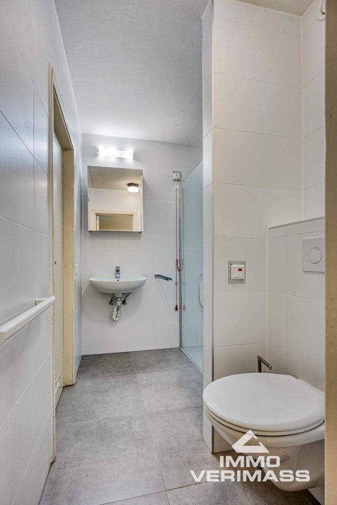 Instapklare, gerenoveerde serviceflat in een rustige en groene omgeving foto 12