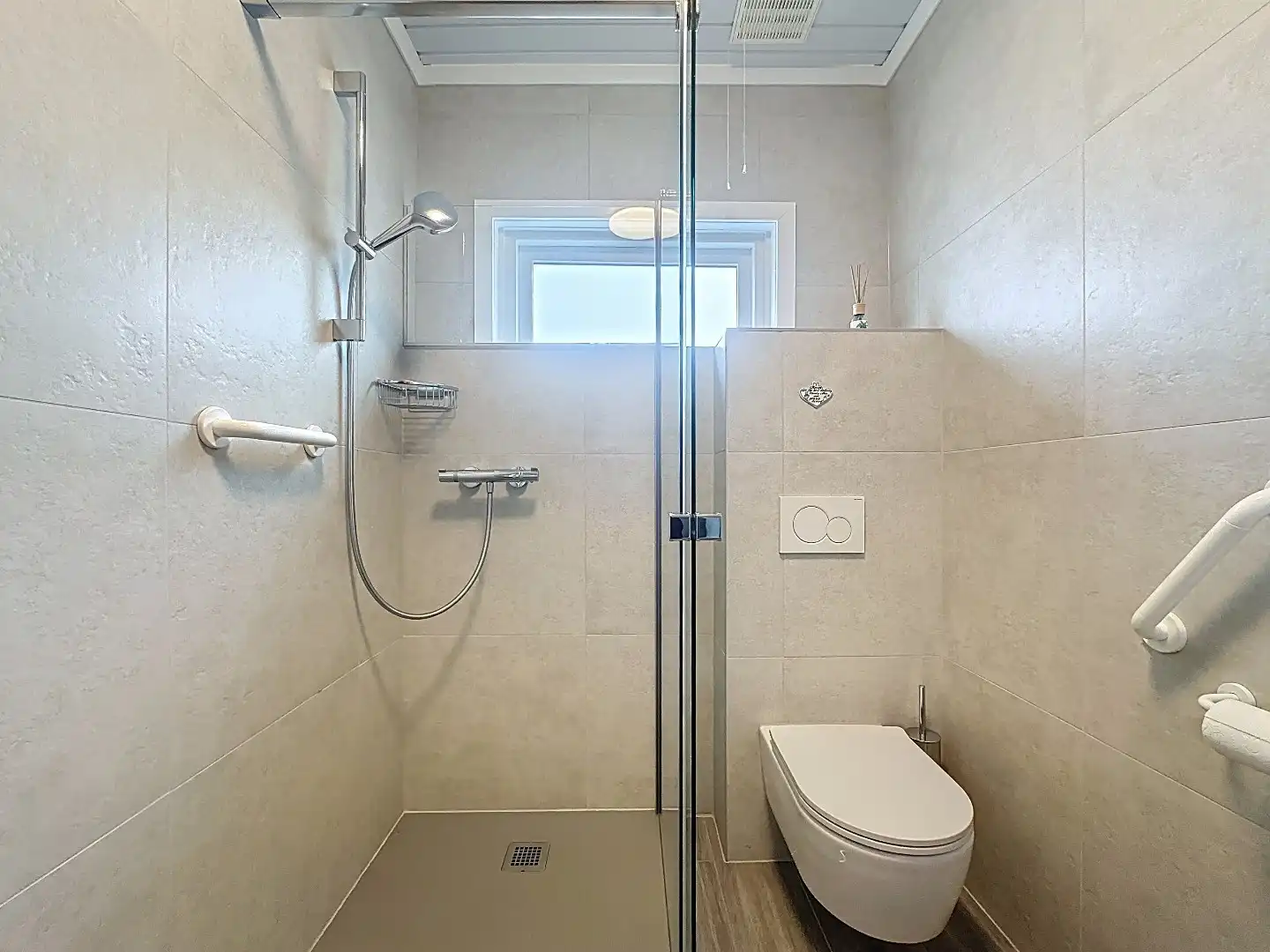 Recente mansarde met garage foto 20