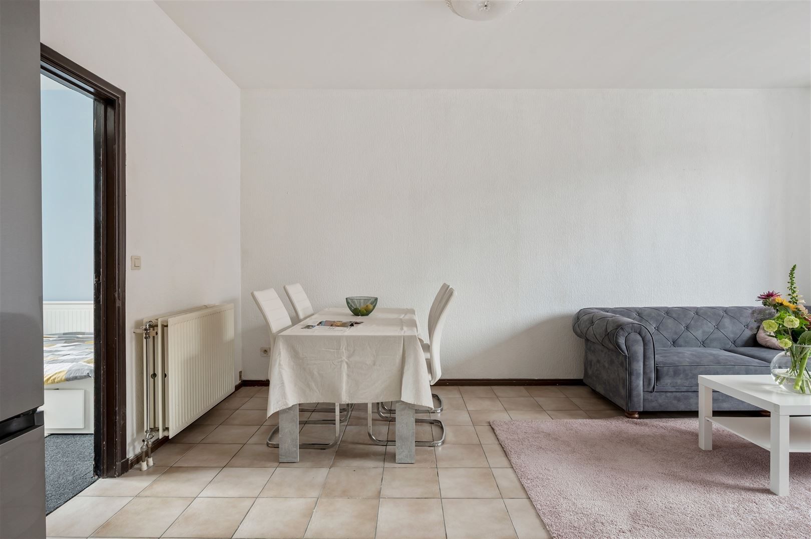 Verzorgd appt 2 slk met  privébergingen in hartje Merksem foto 7