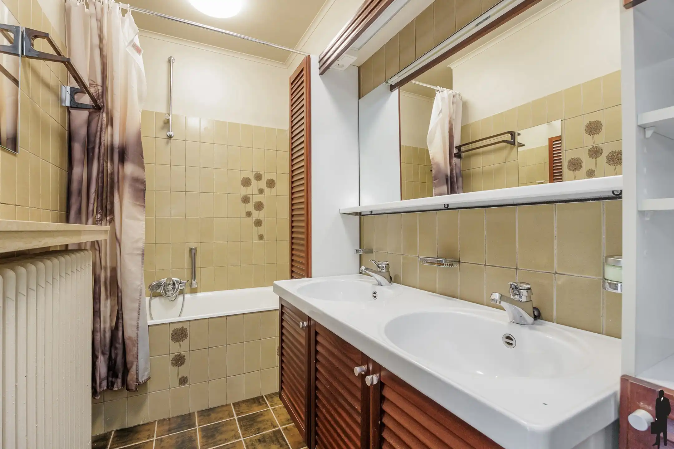 Ruime woning met 5 slpk, zonnige tuin & tal van mogelijkheden foto 17