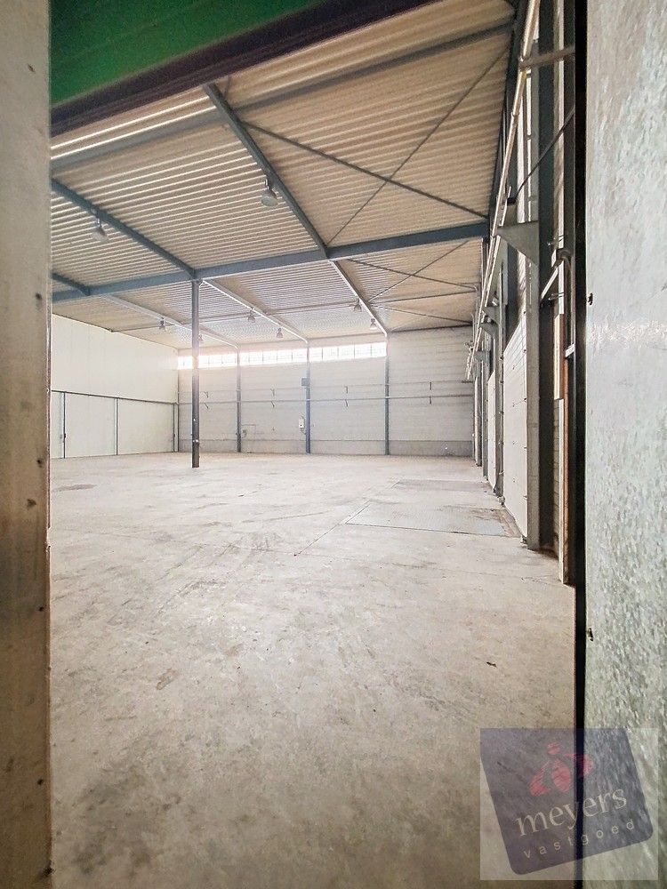 Bedrijfsgebouw op topligging in Bocholt – multifunctioneel geheel op 9.985 m² foto 17