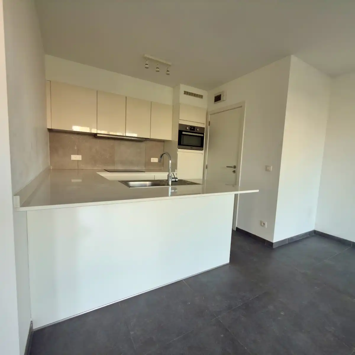 Appartement te huur foto 6