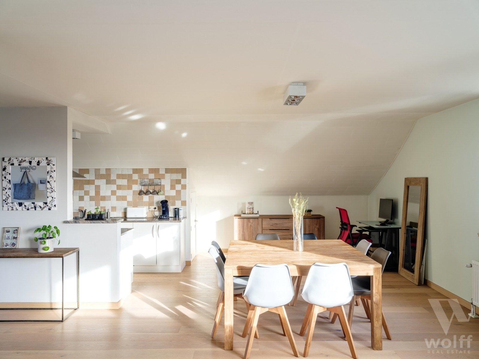 Instapklaar appartement met zonneterras en topligging foto 4