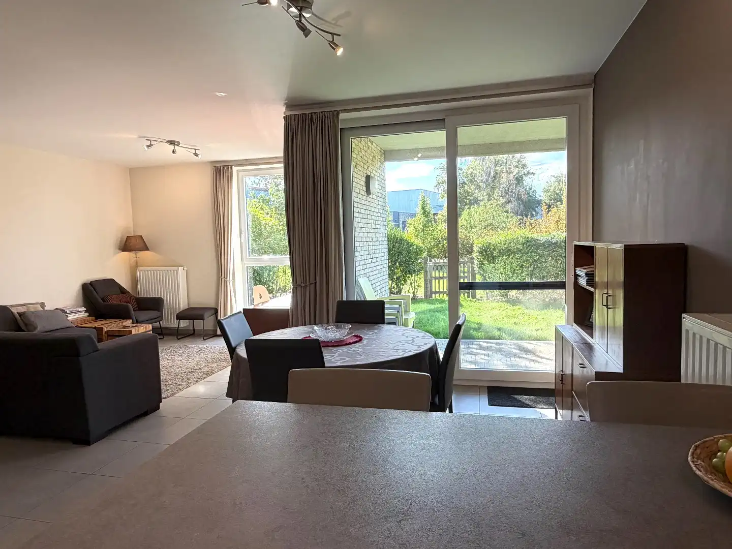 Prachtig appartement met private tuin aan de Lauwse Leieboorden! foto 4