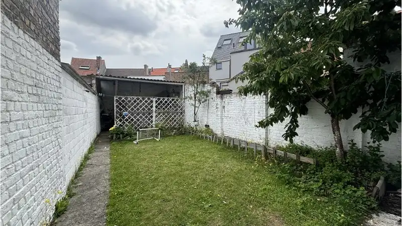 Comfortabele 3-slaapkamerwoning met tuin en dubbele garage te koop in Brugge foto 13