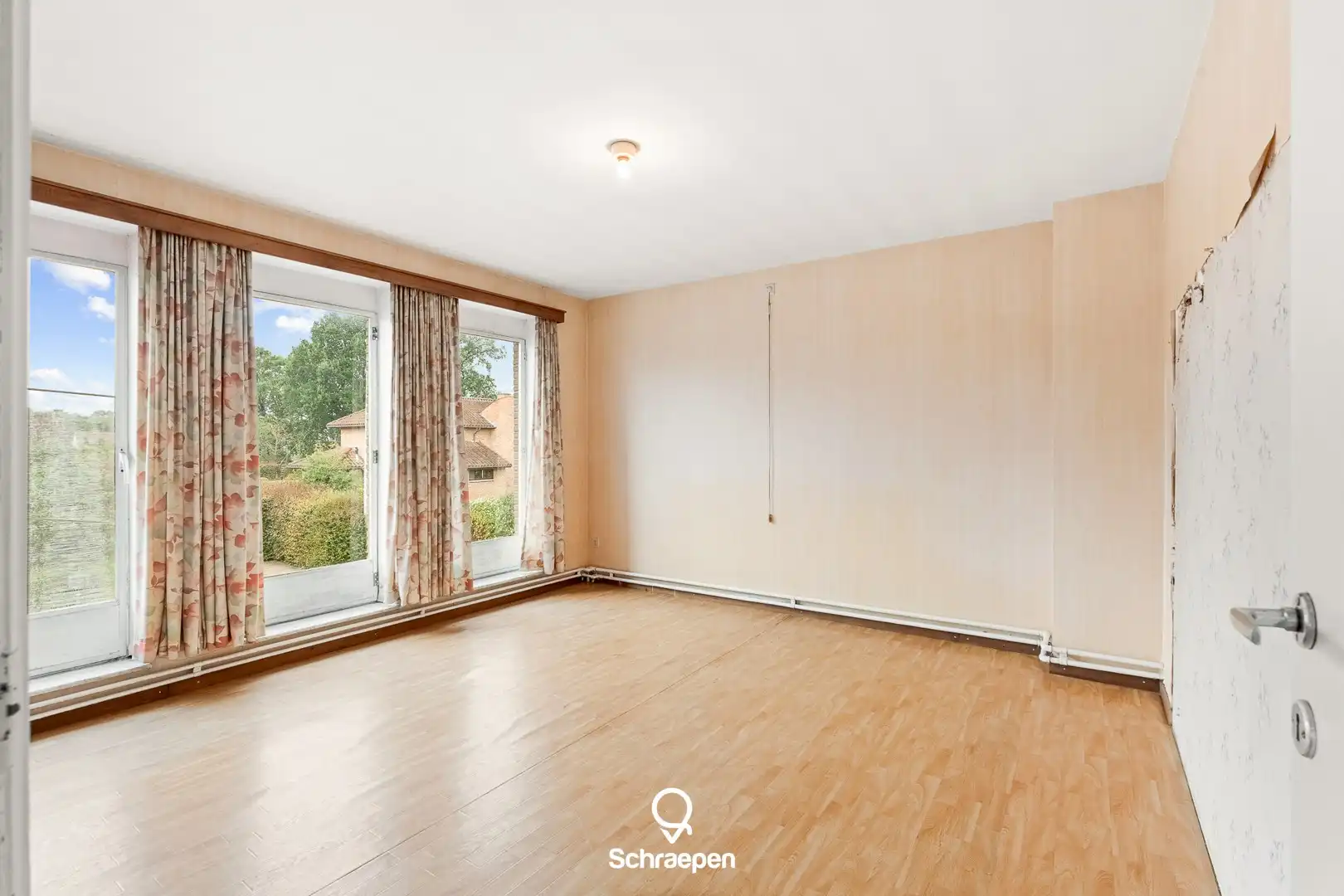 Te renoveren gezinswoning (281 m²) met 3 slpks op een perceel van circa 12,5 are te Zonhoven! foto 14