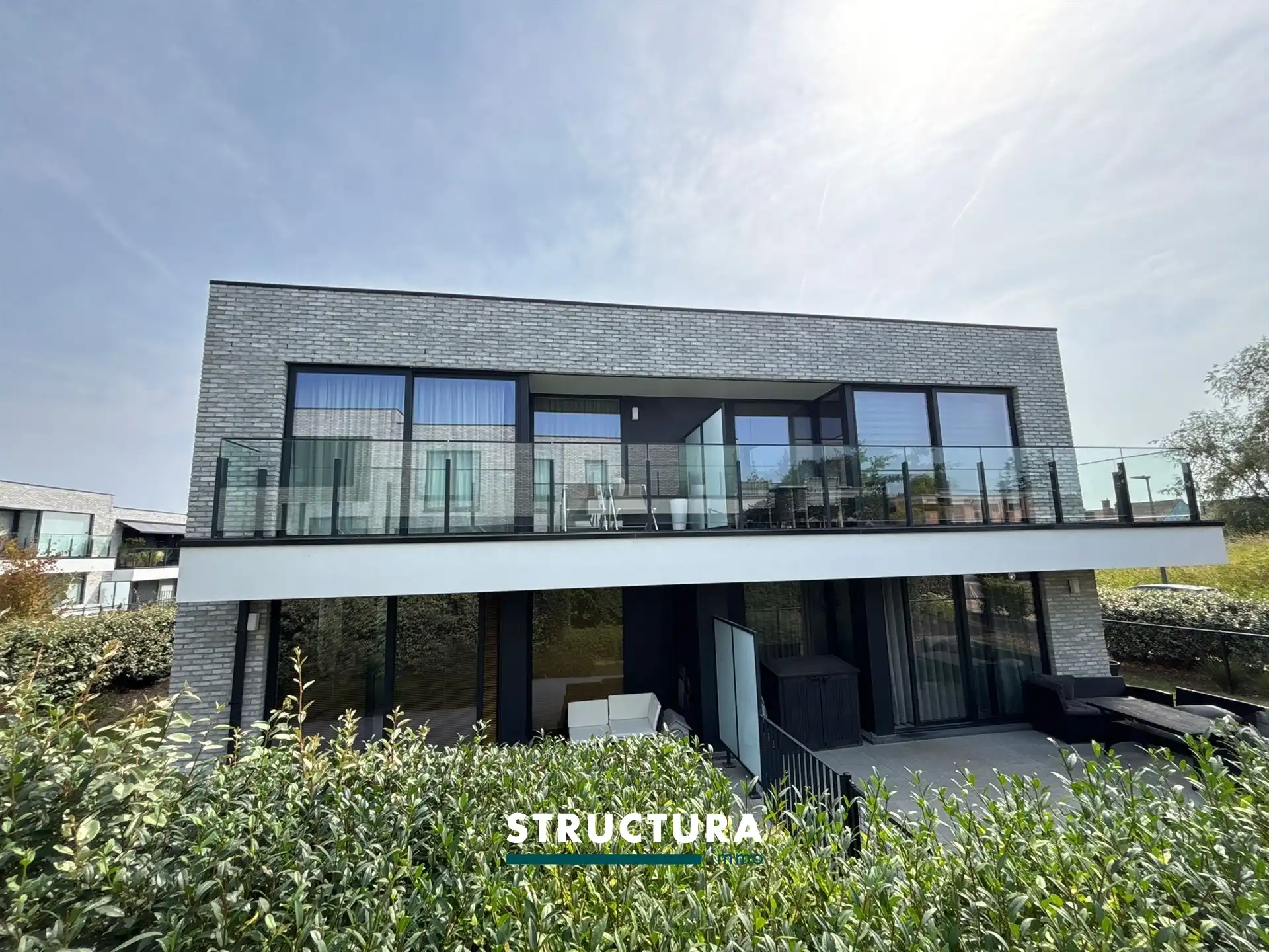 Recent, luxe appartement in zalige omgeving! foto {{pictureIndex}}