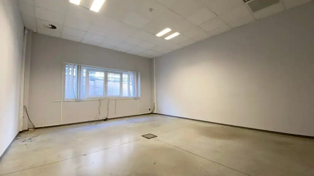 Gerenoveerde kantoorruimte te huur aan Begijnhoflaan in Gent foto 14