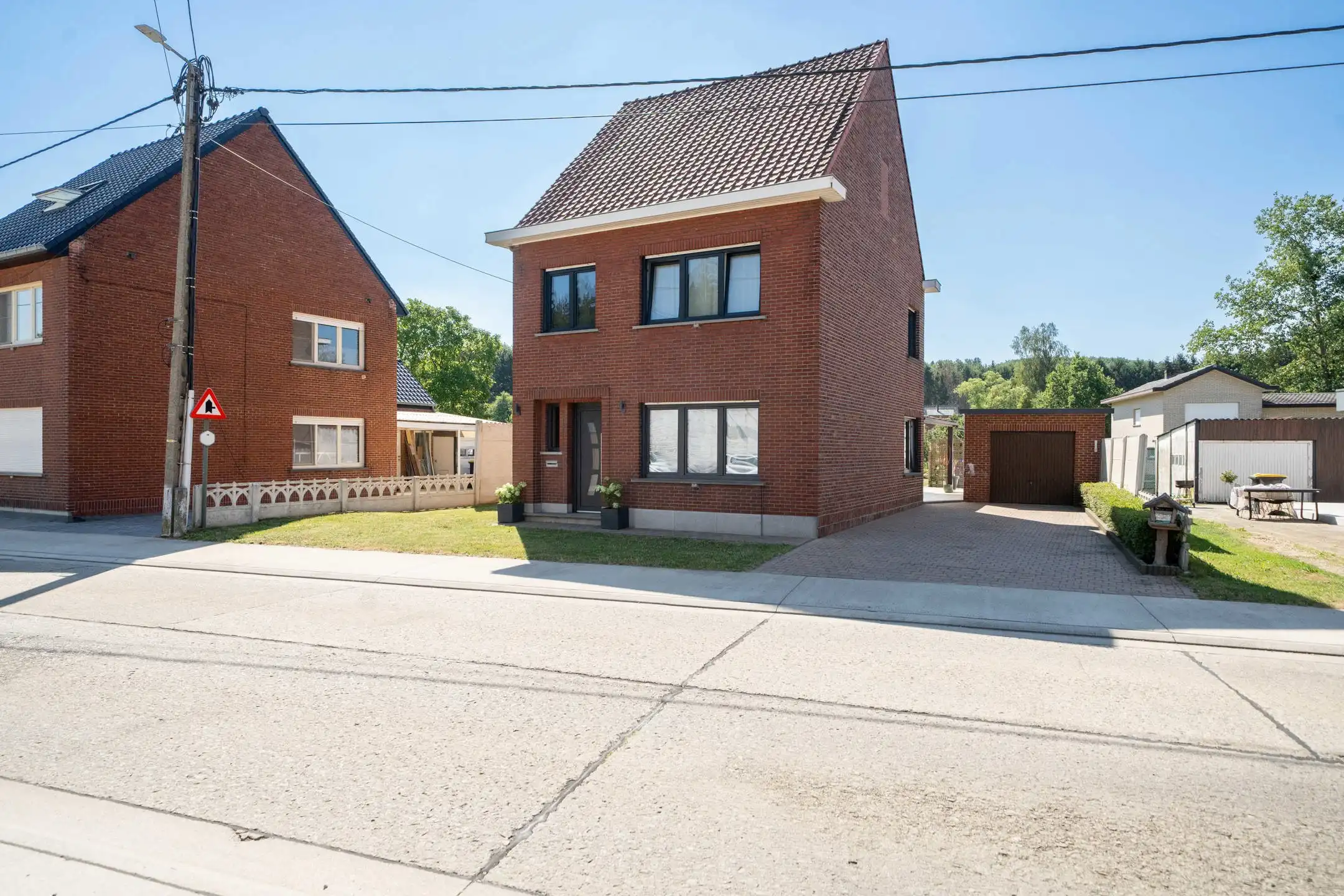Recent volledig gerenoveerde OB op 8 are foto {{pictureIndex}}