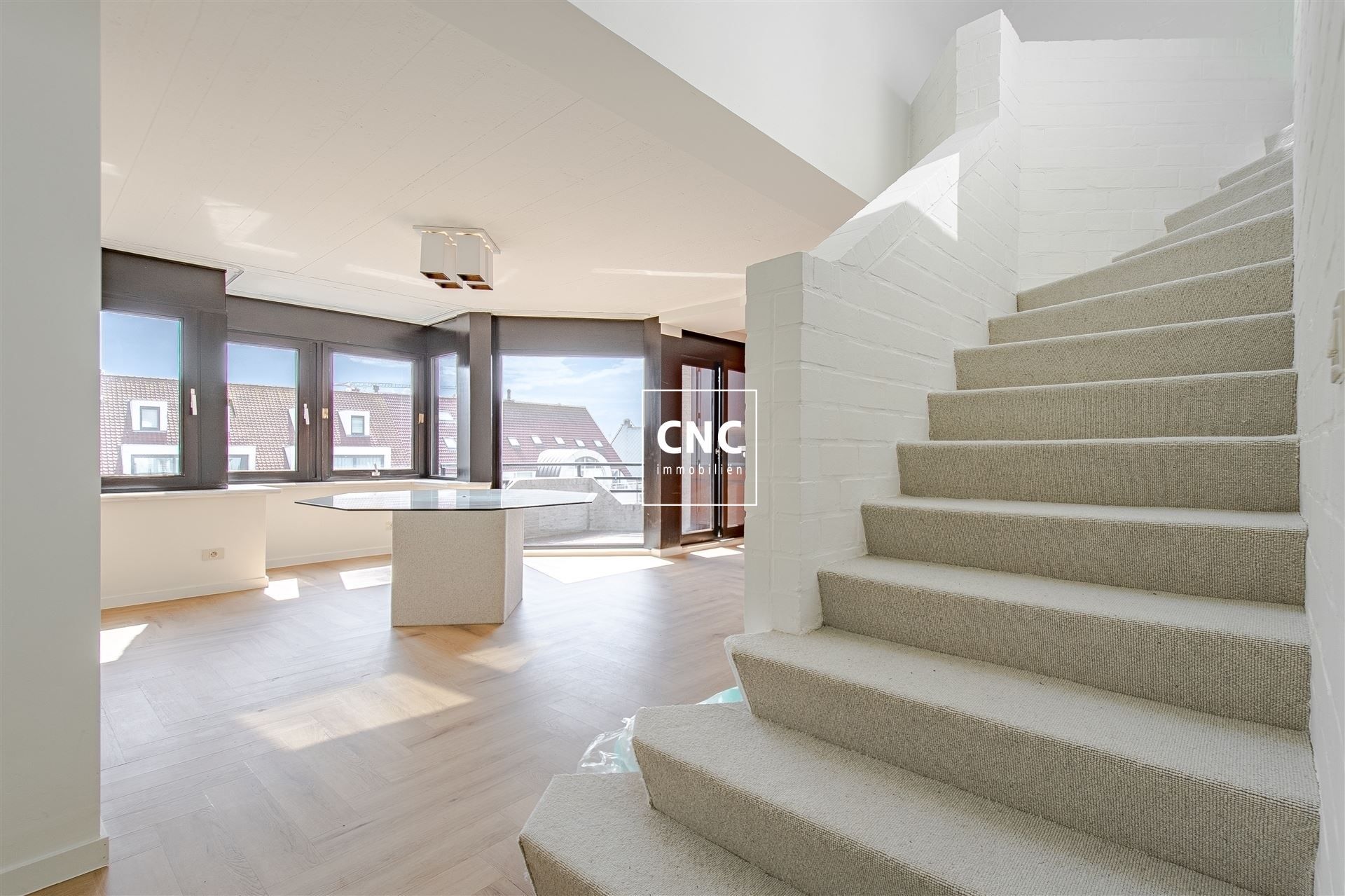 Vintage gerenoveerd duplexappartement op toplocatie nabij zeedijk en centrum van Heist foto 4