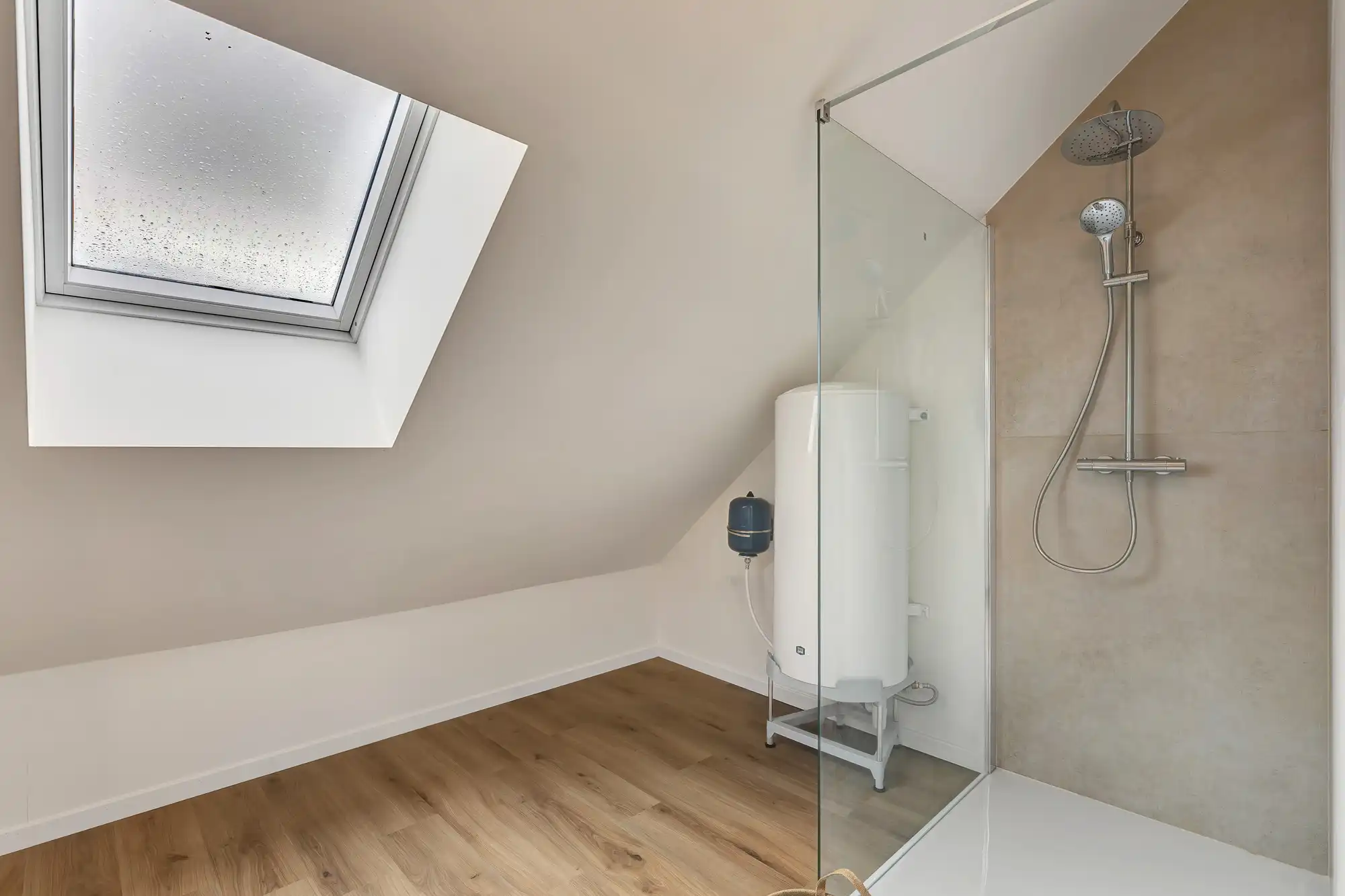 Energetische gerenoveerde woning op toplocatie foto 19