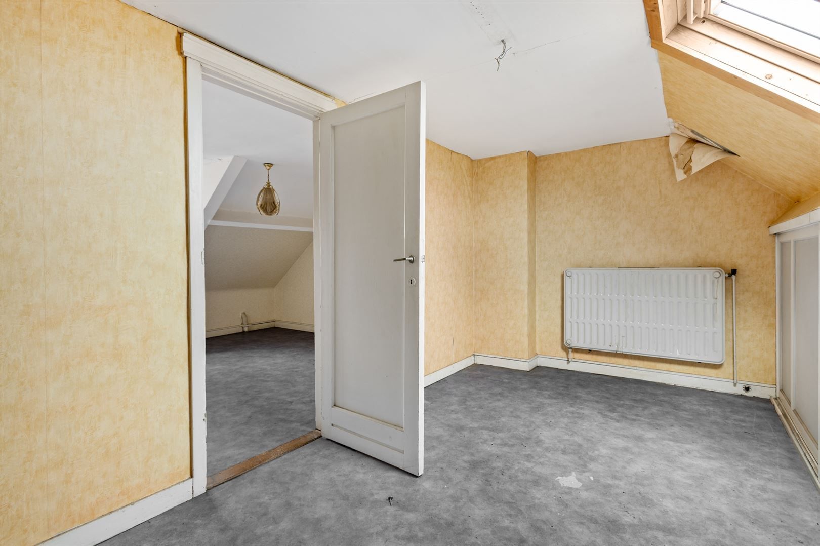 Grondig te renoveren woning in Ekerse dorpskern. foto 22