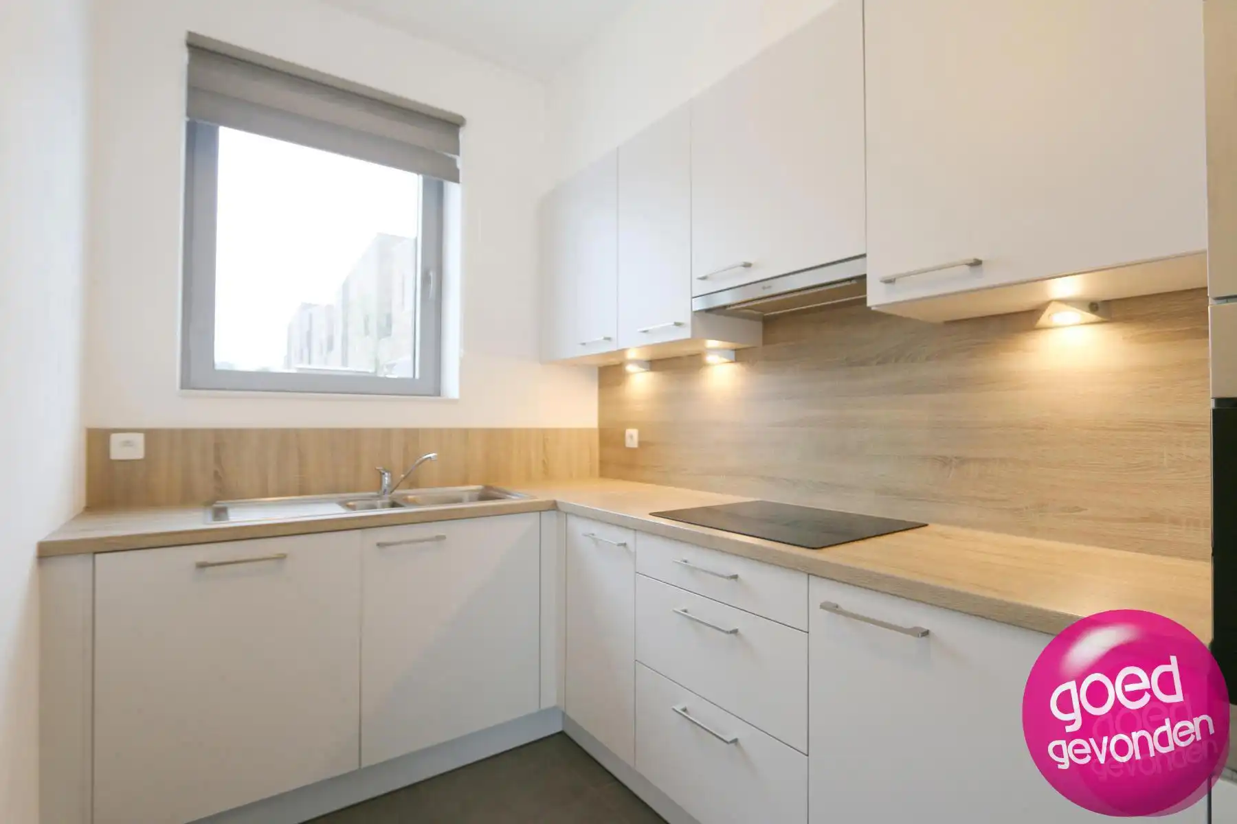 Woning - 3 slk - tuin - terras - 2 parkings - energiezuinig foto 11