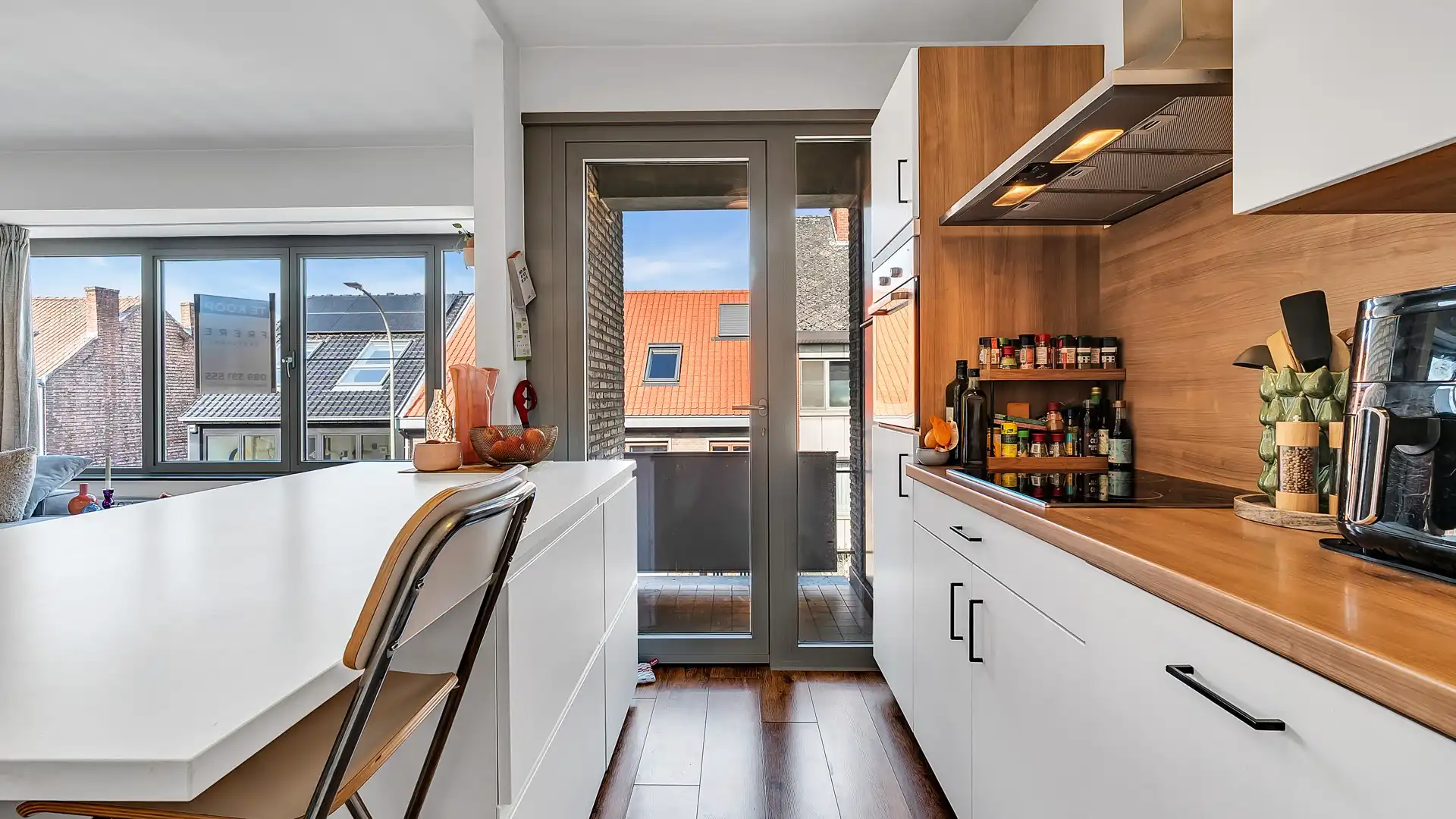 Energiezuinig appartement met 2 slaapkamers en garage in het centrum foto 11