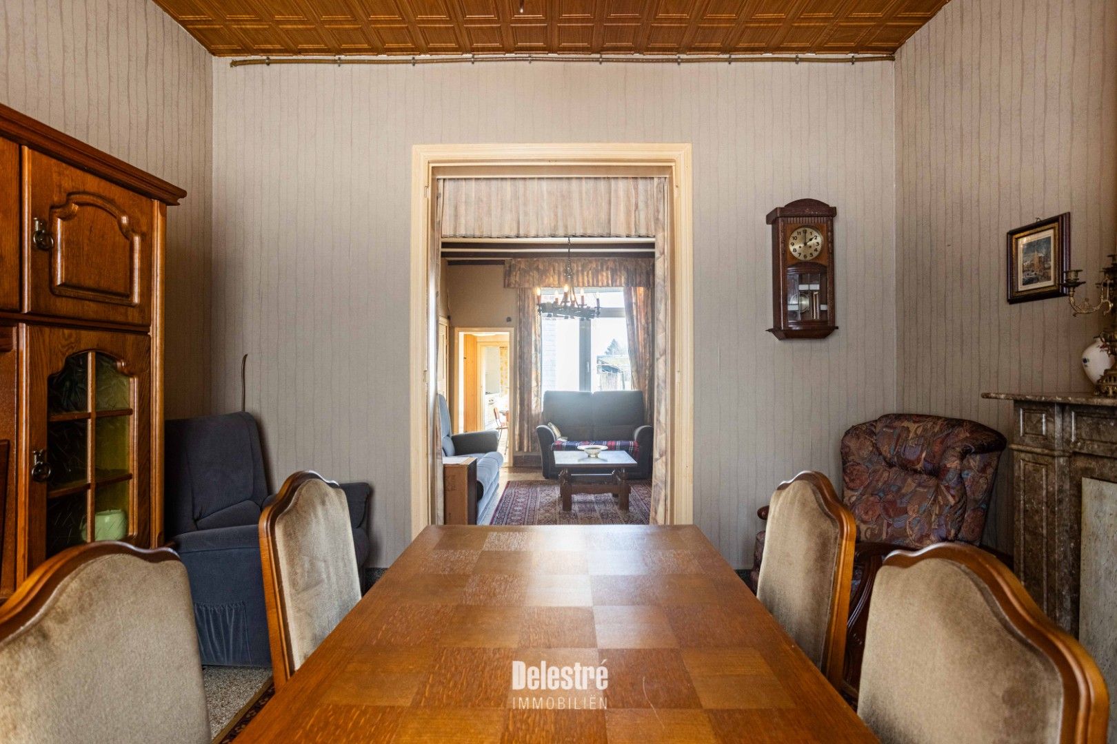 TE RENOVEREN WONING MET ZALIGE TUIN OP RUSTIGE LOCATIE foto 13