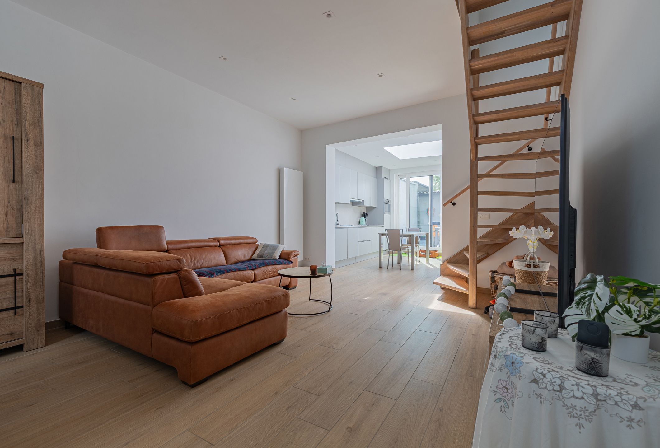 AALST - Instapklare woning gelegen aan de stadsrand foto 5