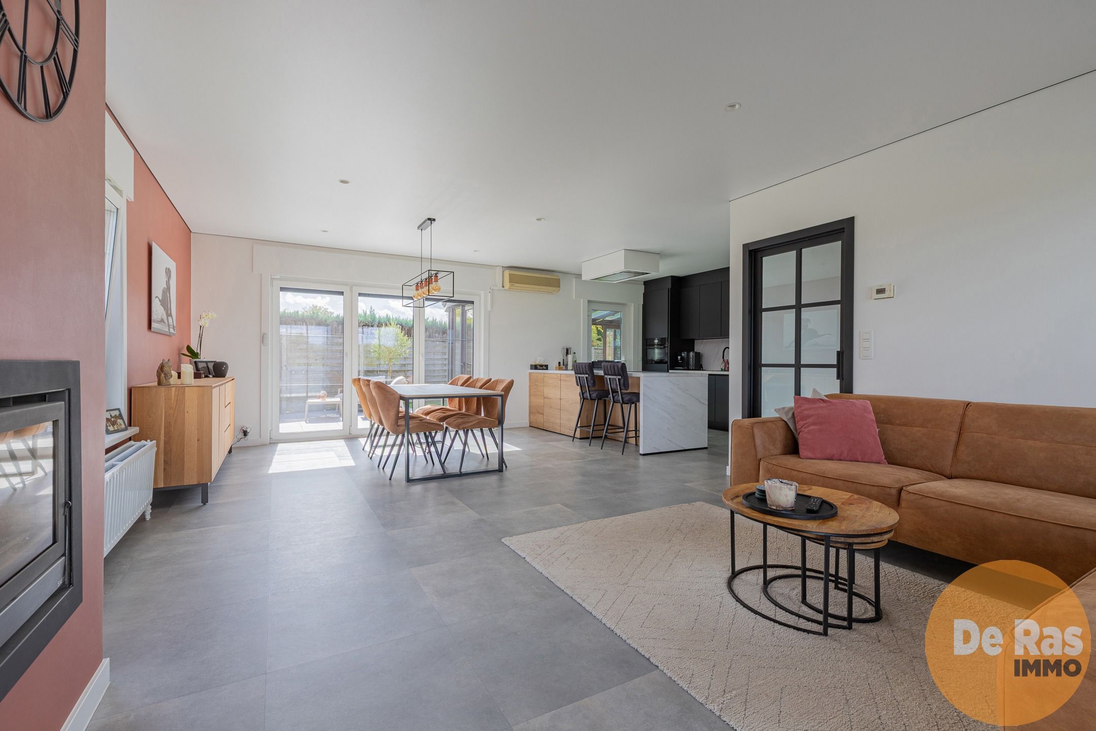MEERBEKE - Charmante, rustig gelegen vernieuwde woning foto 4