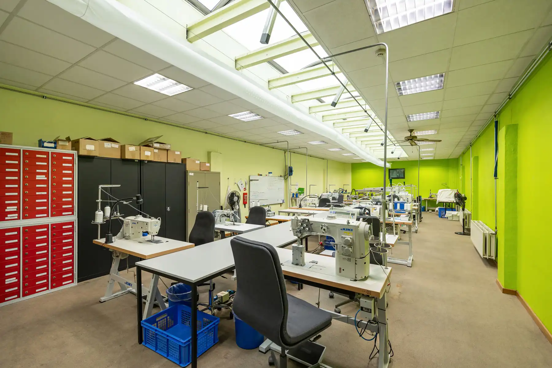 Kantoorgebouw met atelier op voll. bebouwd perceel van 528m² foto 11