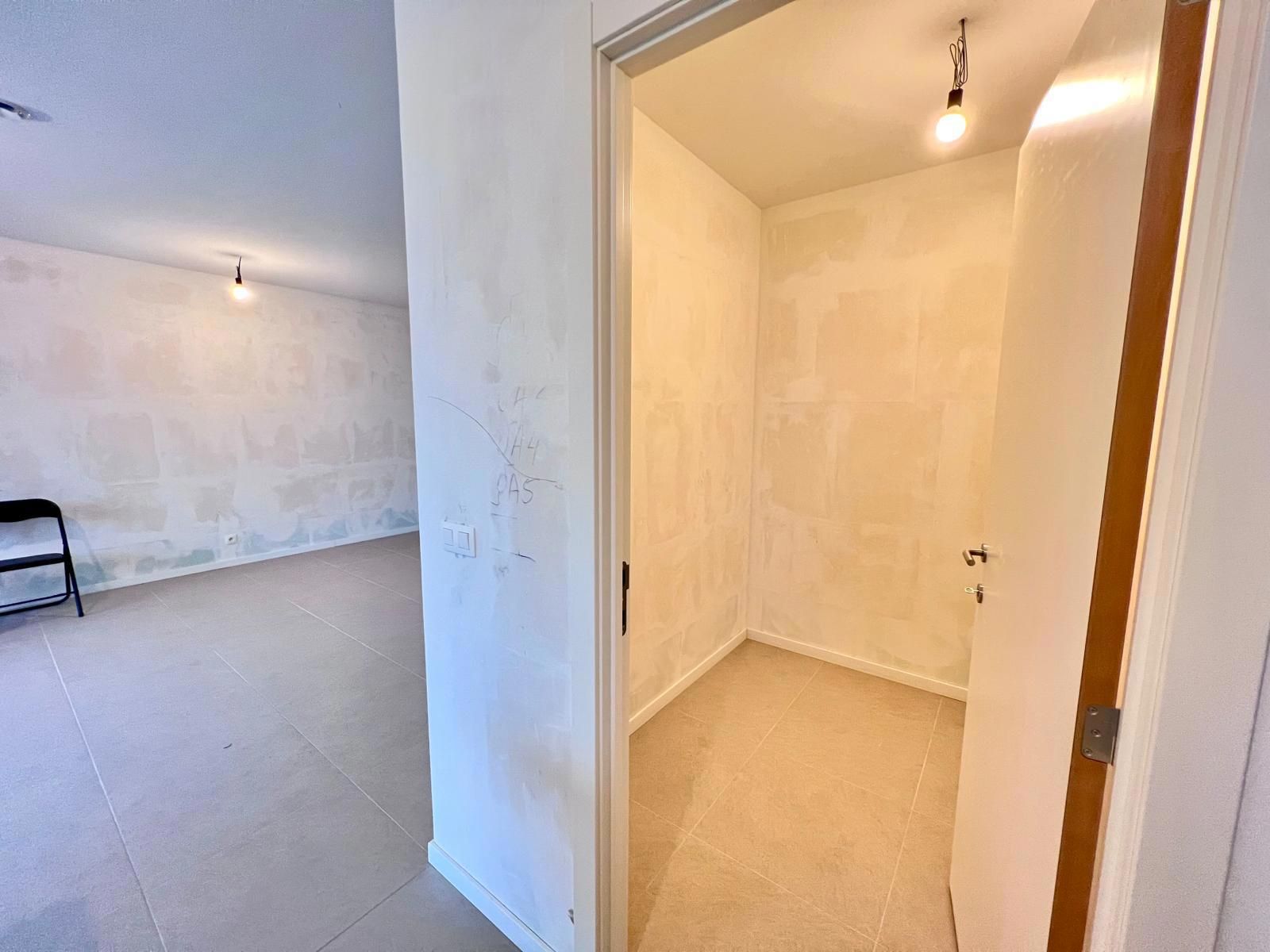 Licht, ruimte en comfort: nieuwbouwappartement met uniek zicht foto 12