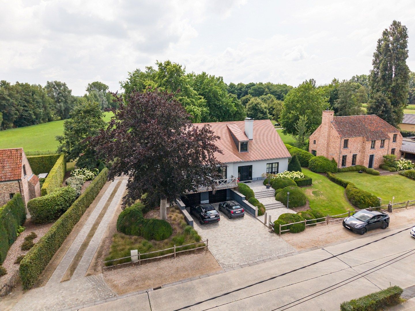 Prachtige landelijke villa met gezinstuin en graslanden op 32.558m² foto 29