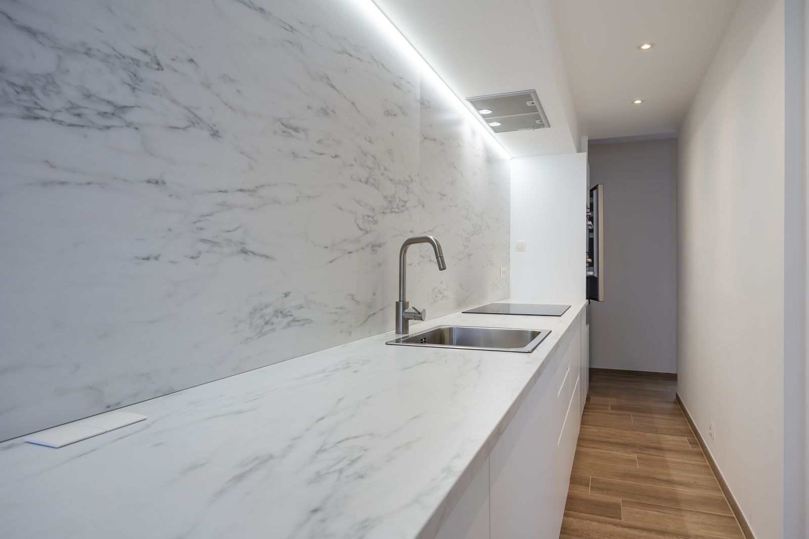 Modern 2 slpk appartement in kleinschalige residentie foto 4