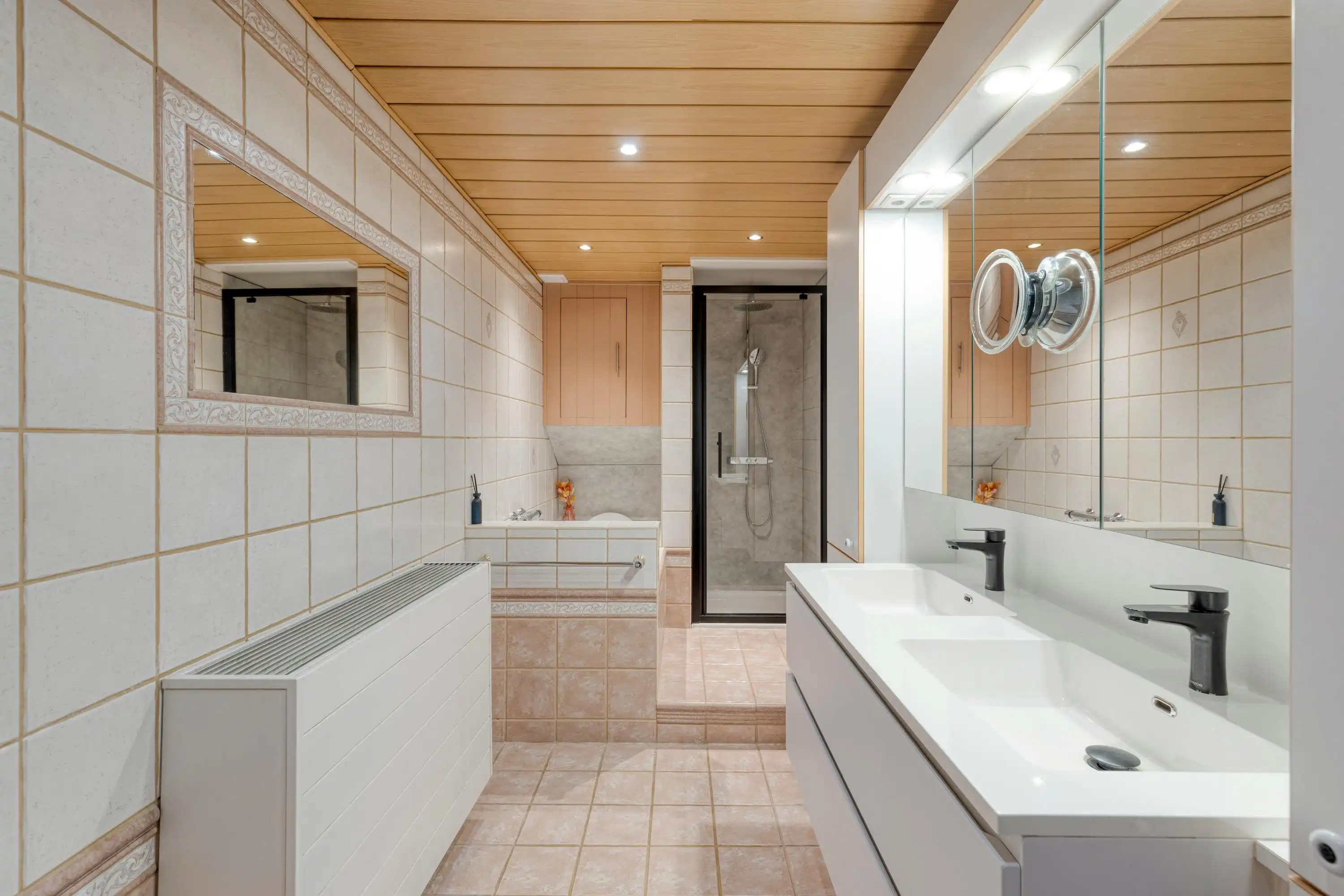Verrassend ruim, polyvalent huis met 5 slaapkamers te Sint-Kruis foto 15