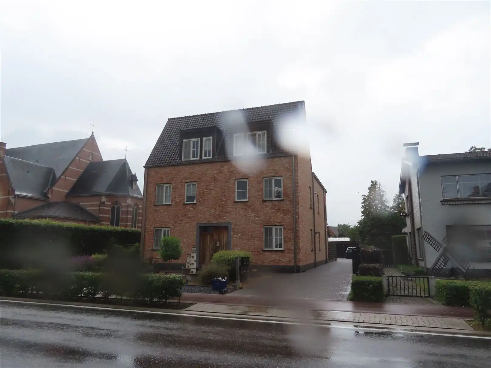 Duplex appartement met 2 slaapkamers, terras & carport foto 27