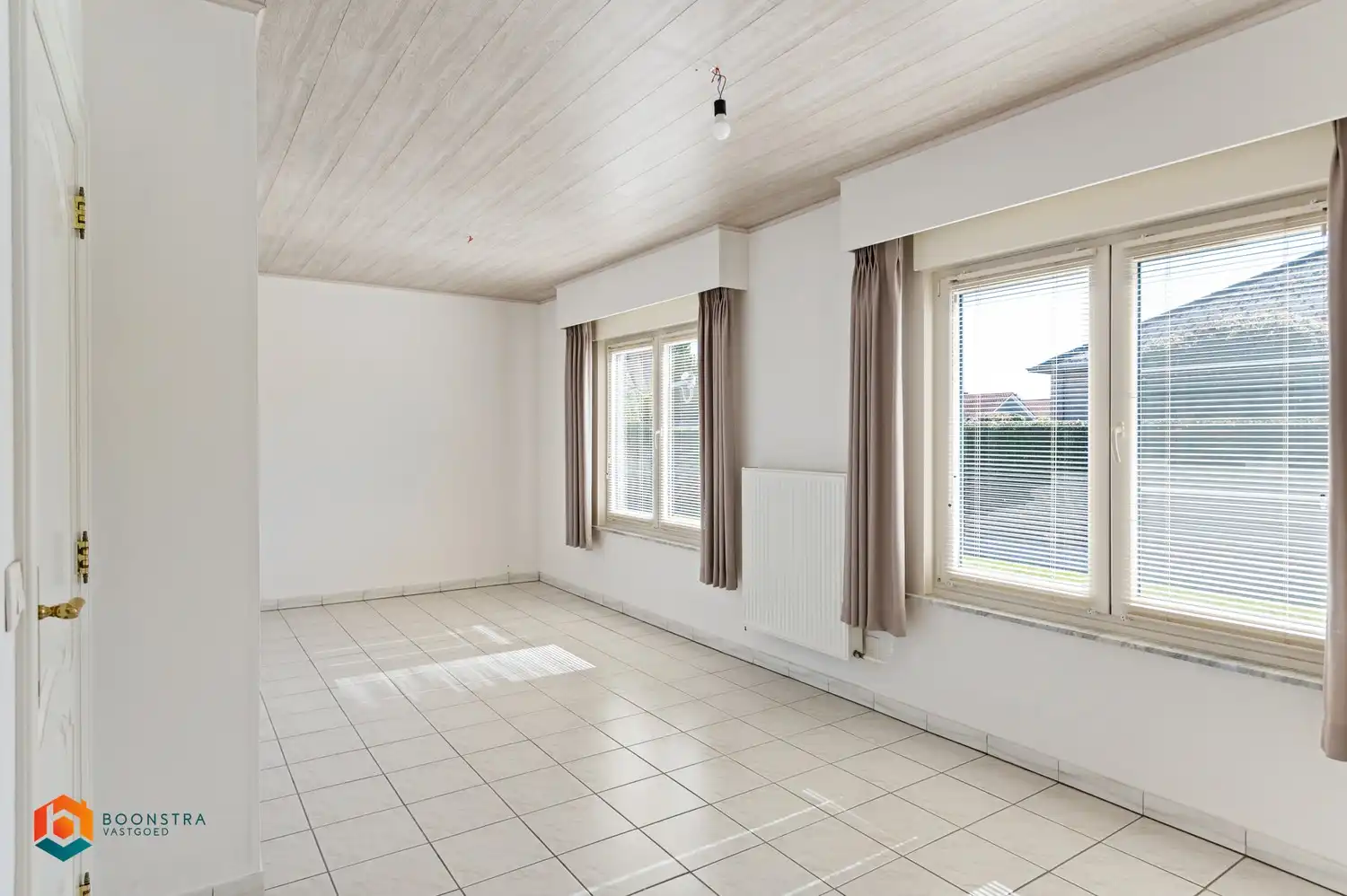 Woning met 2 slpkrs en ruime tuin op toplocatie foto 12