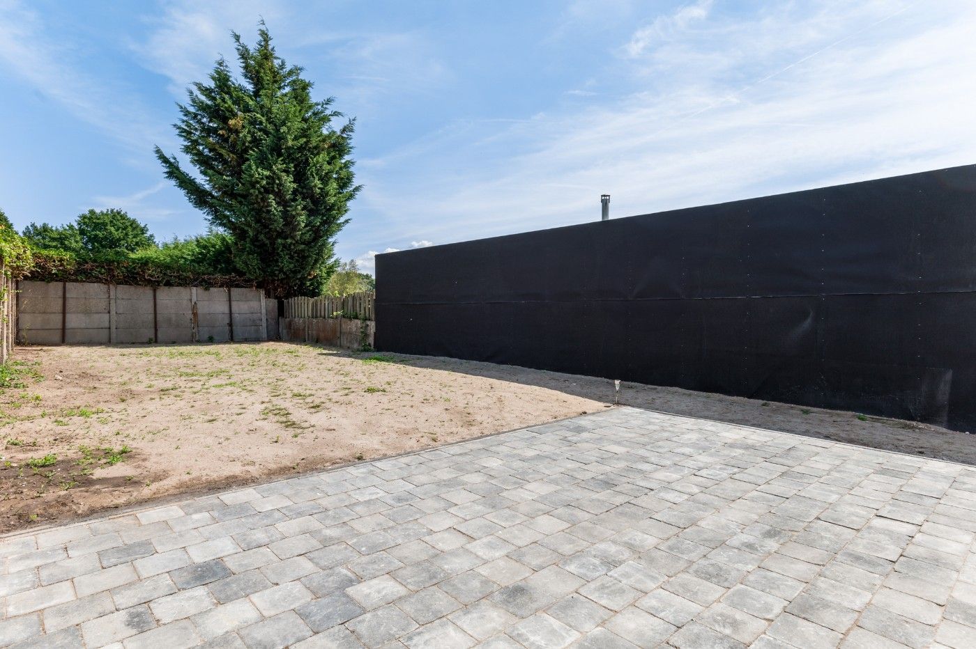 Prachtig gerenoveerde woning met 3 slpk., oprit en toffe tuin foto 20
