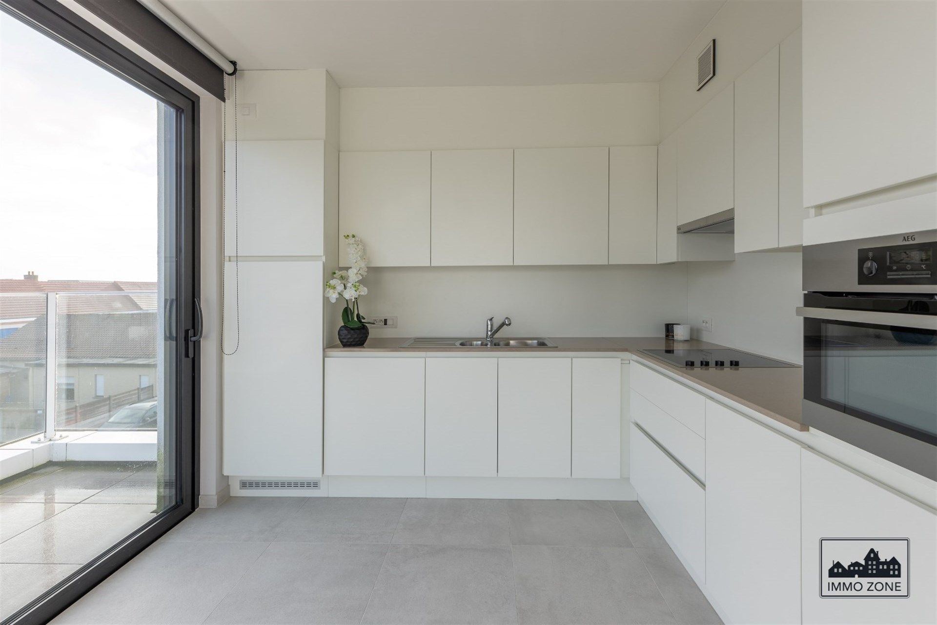 Luxueuze serviceflat op de tweede verdieping foto 6