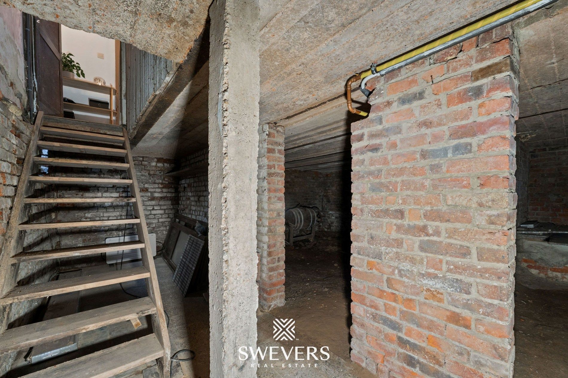 Instapklare woning met karakter en grote zolderruimte foto 24