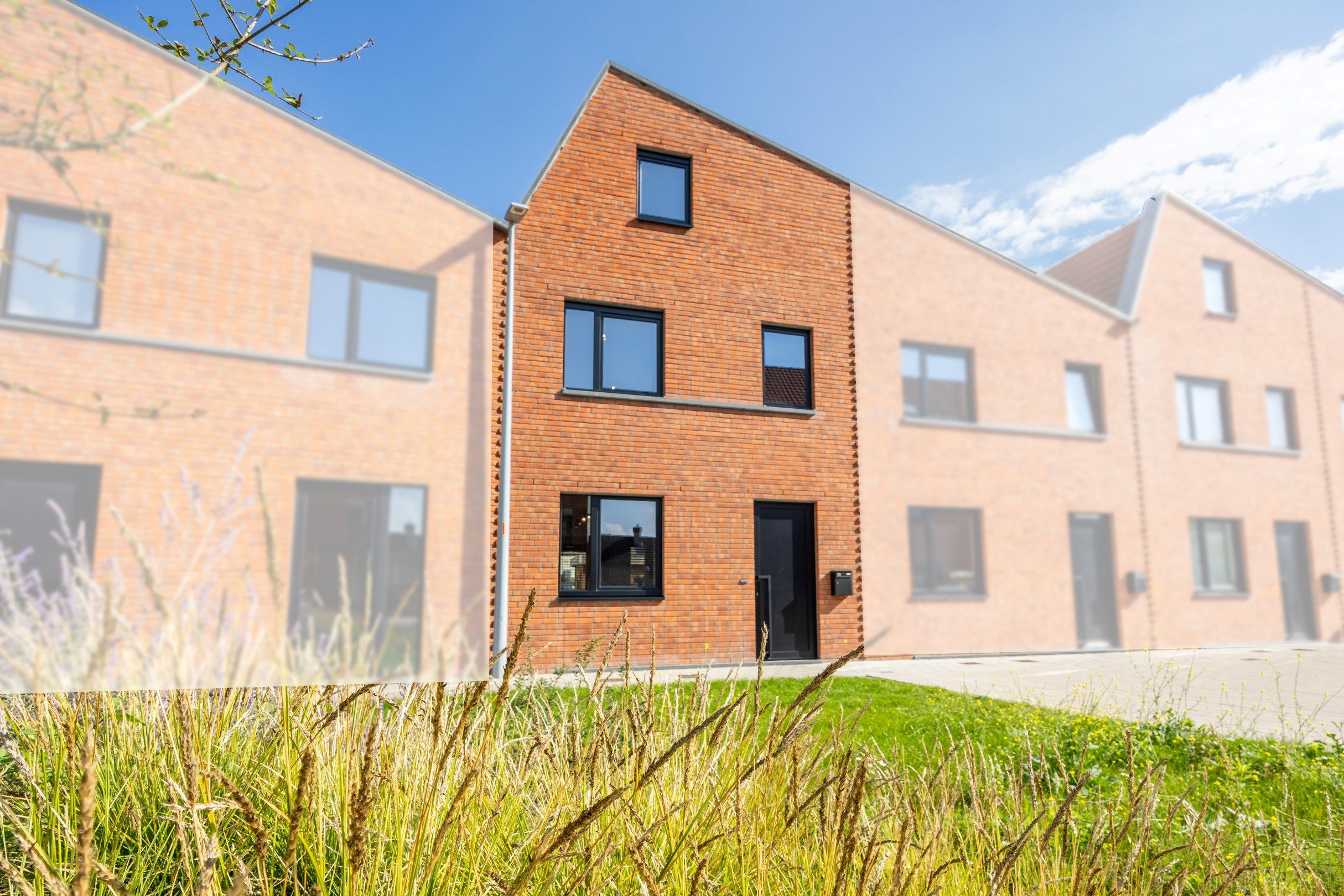 RUIME, KLASSEVOLLE EN ENERGIEZUINIGE WONING  foto 2