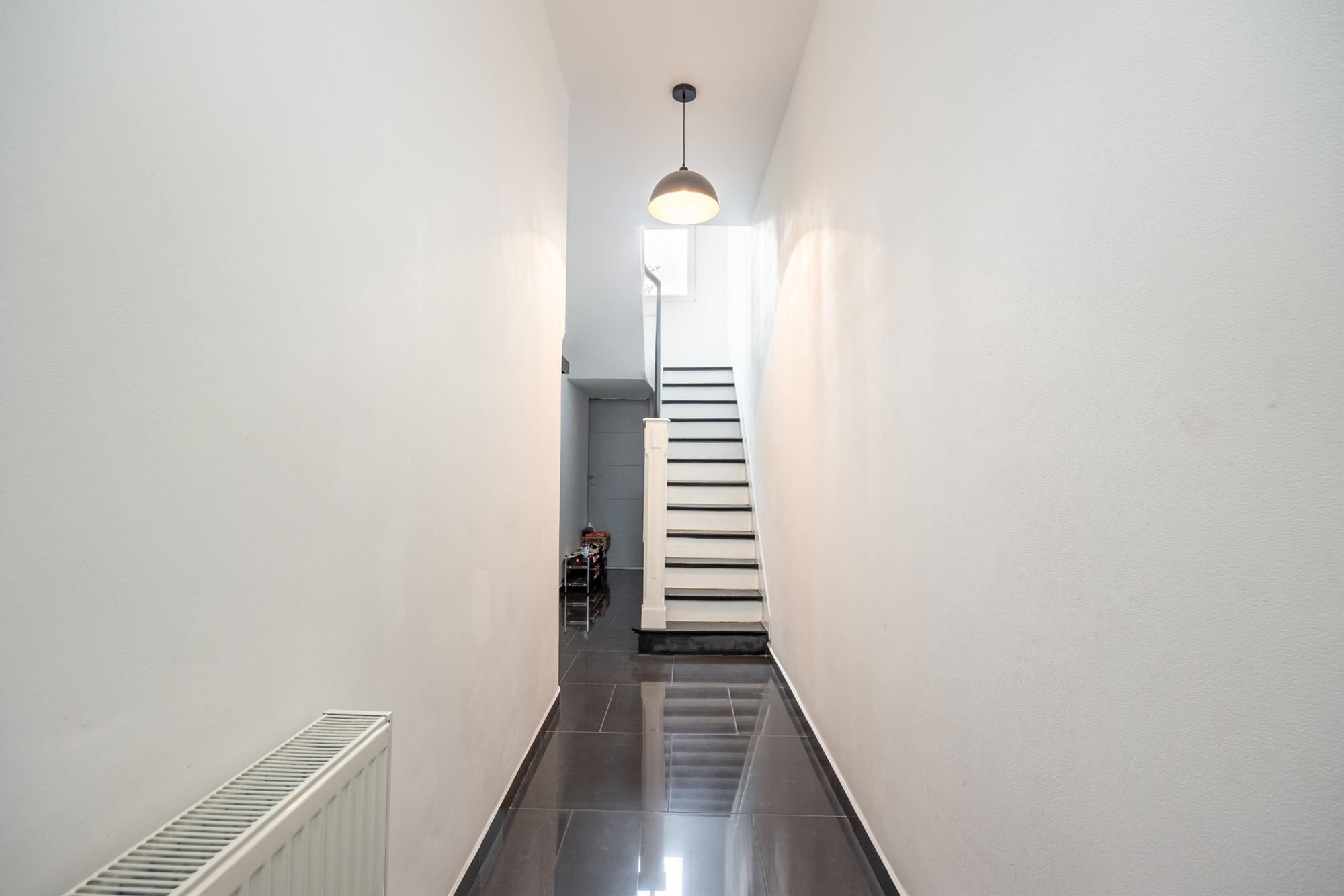 Volledig instapklaar huis met twee slaapkamers foto 9